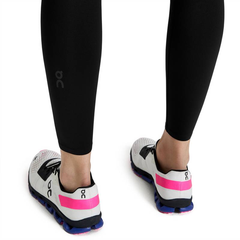 On PERFORMANCE TIGHTS Lauftights Damen