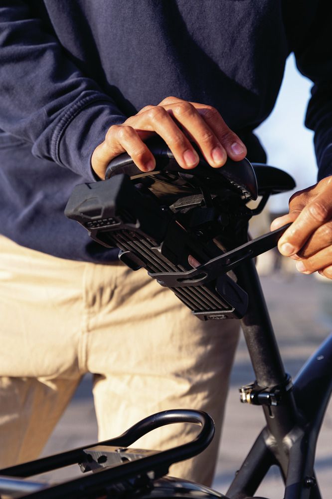 Abus SH-SF Adapter für Sattelbefestigung inkl. Regenüberzug kaufen | Bike-Discount