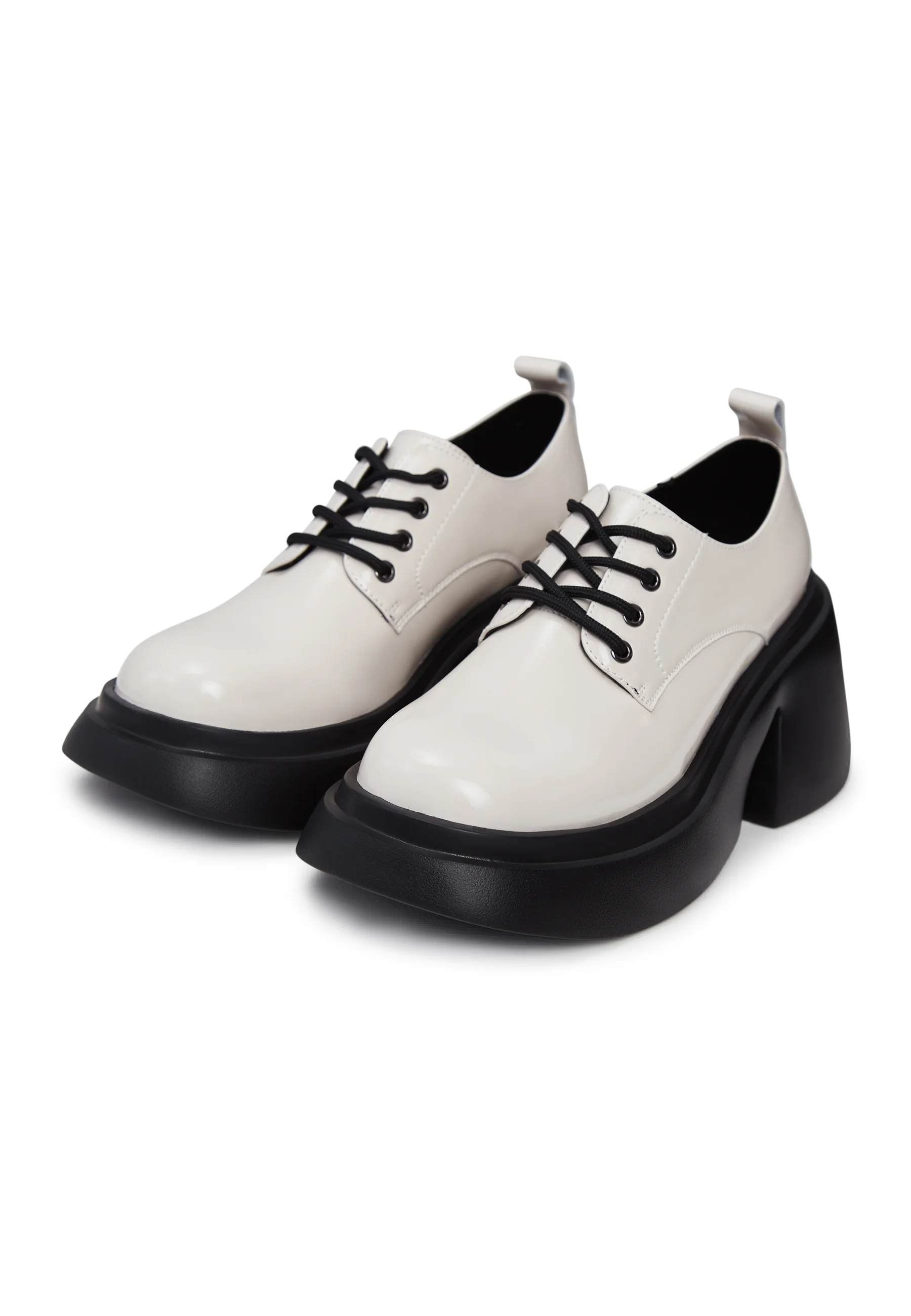 Zapatos con cordones de Cesare Gaspari