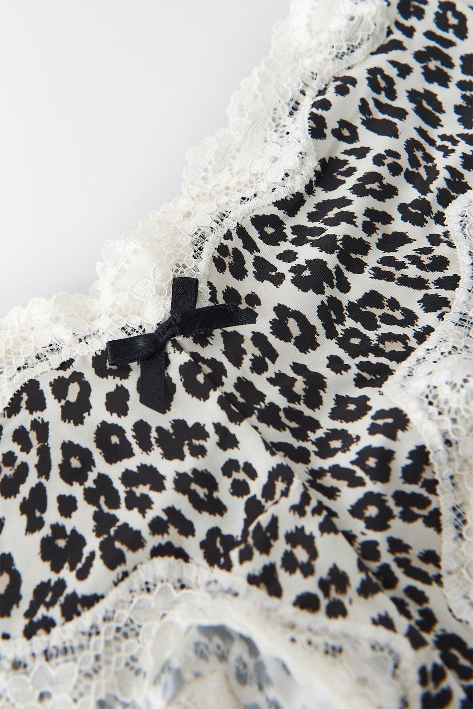 Micro lace brazilian