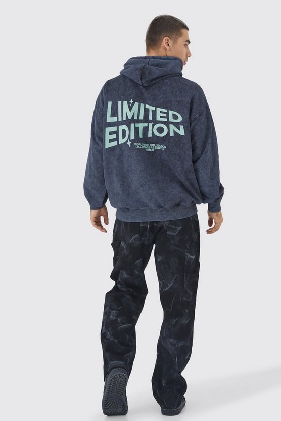 Oversize Hoodie mit Limited Edition Print