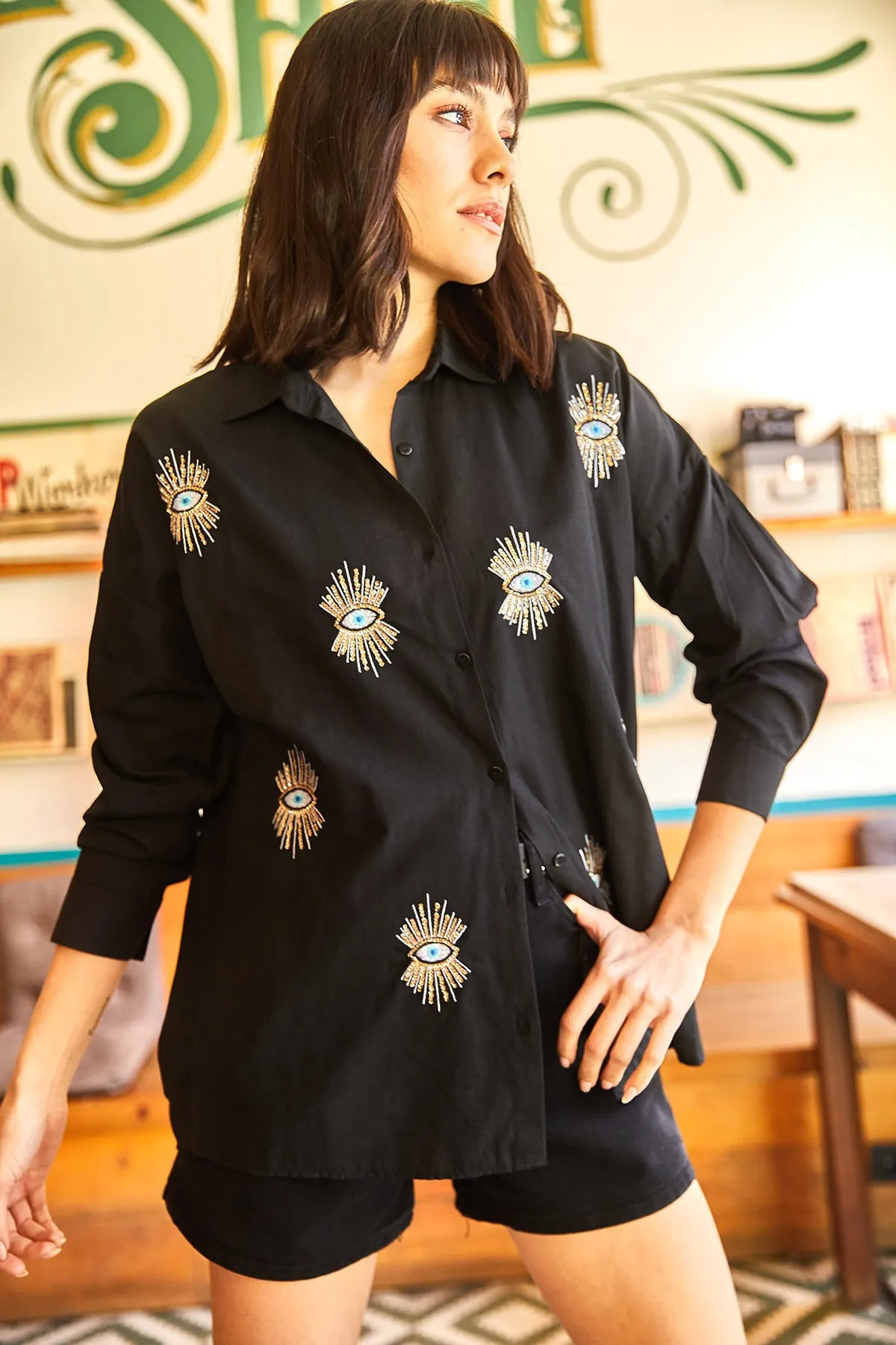 Olalook  Gewebtes Boyfriend-Hemd mit schwarzem Paillettendetail für Damen GML-19000992