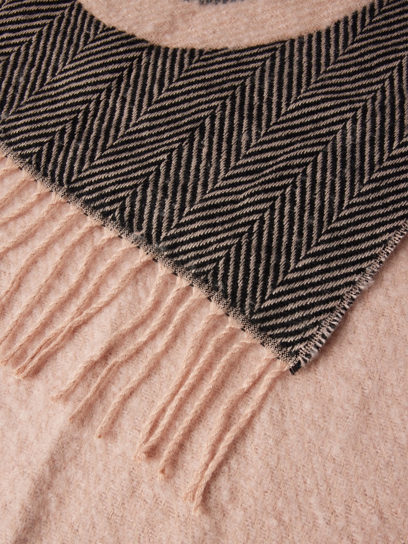 Schal in Two-Tone-Machart Modell 'Stola' in schwarz
