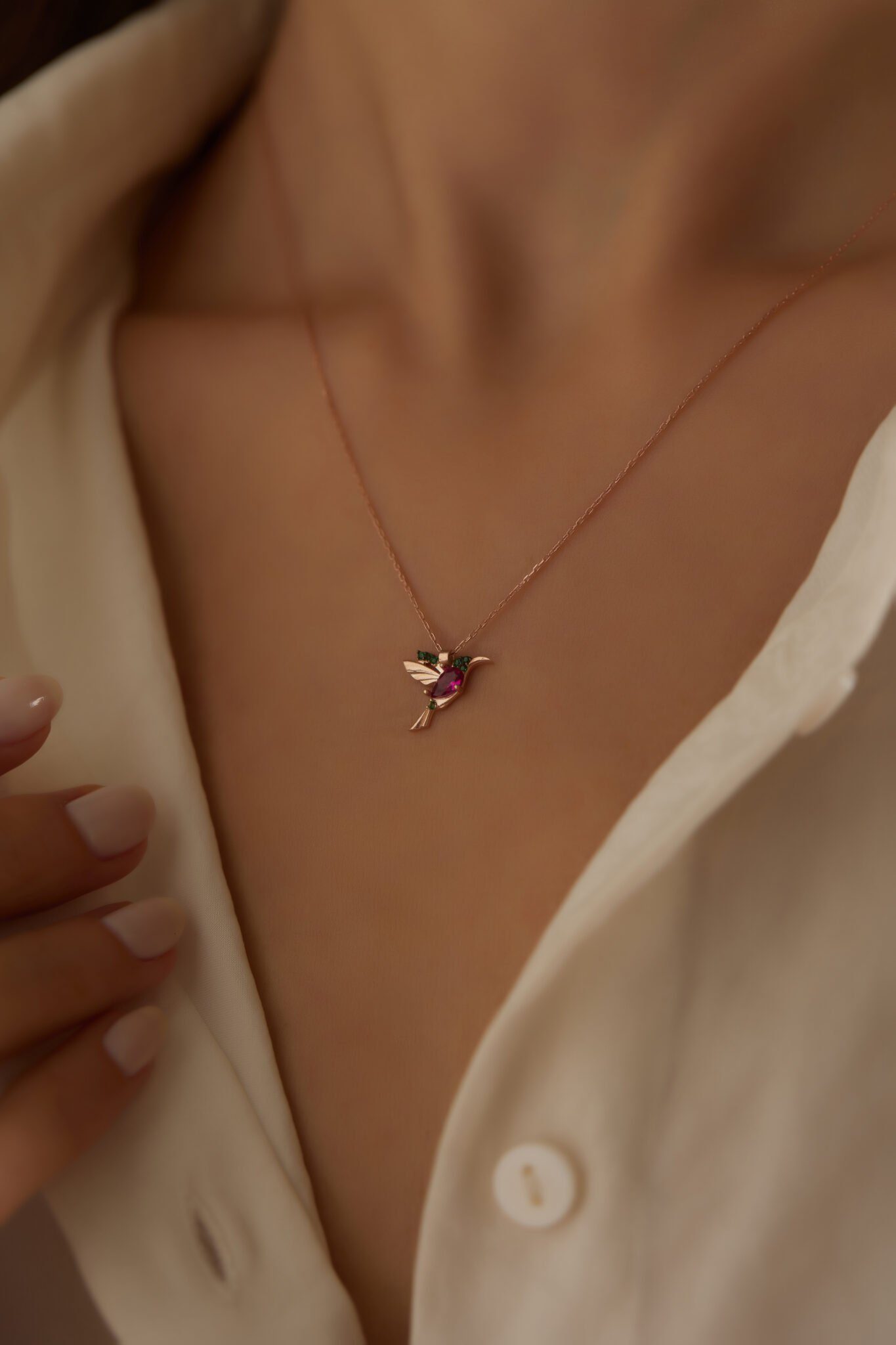 Einzelstück Kette mit Anhänger Einzelstück Kolibri Kette aus 925 Sterling Silber, rosé vergoldet, mit funkelnden Steinen
