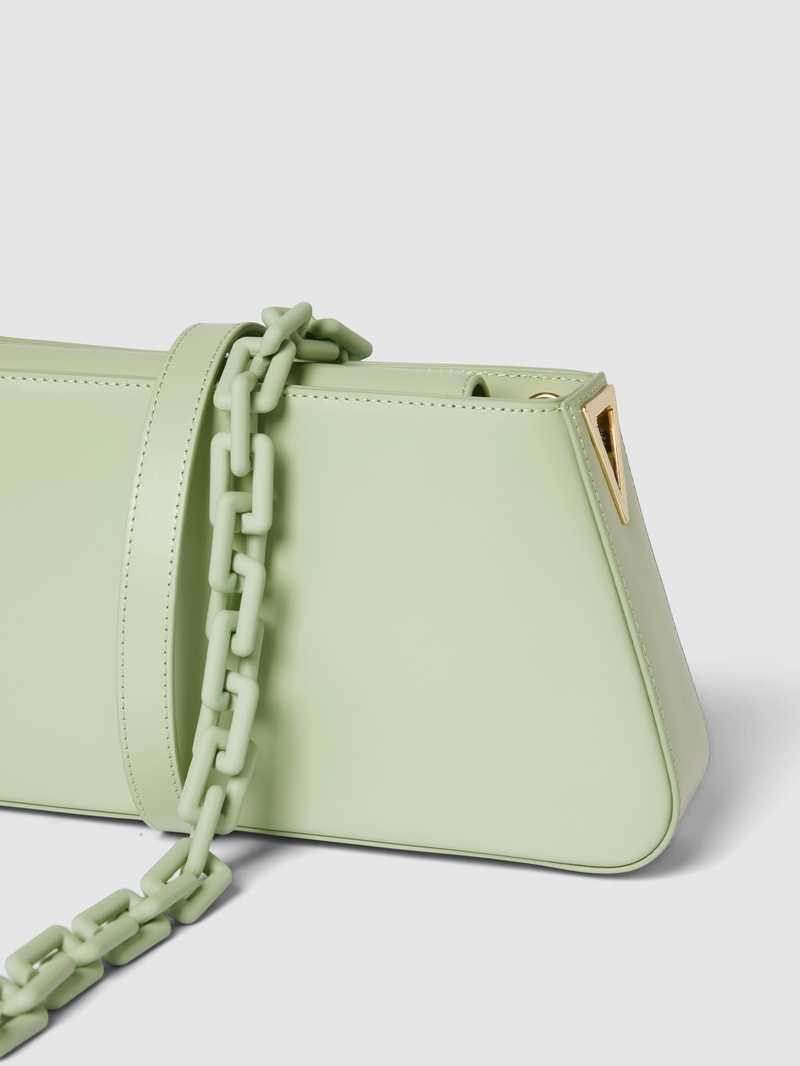 Shoulder Bag mit Label-Detail Modell 'Rio' in mint