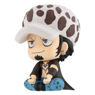 One Piece Look Up PVC Statue - Trafalgar Law