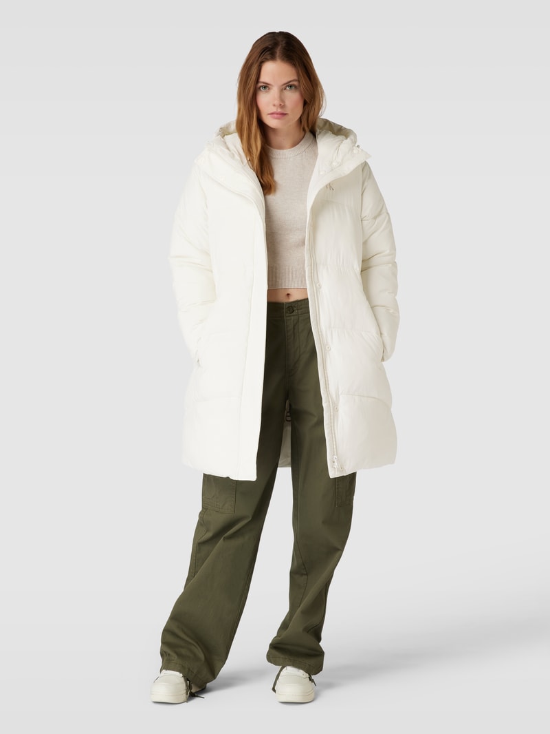 Steppmantel mit Label-Print in offwhite