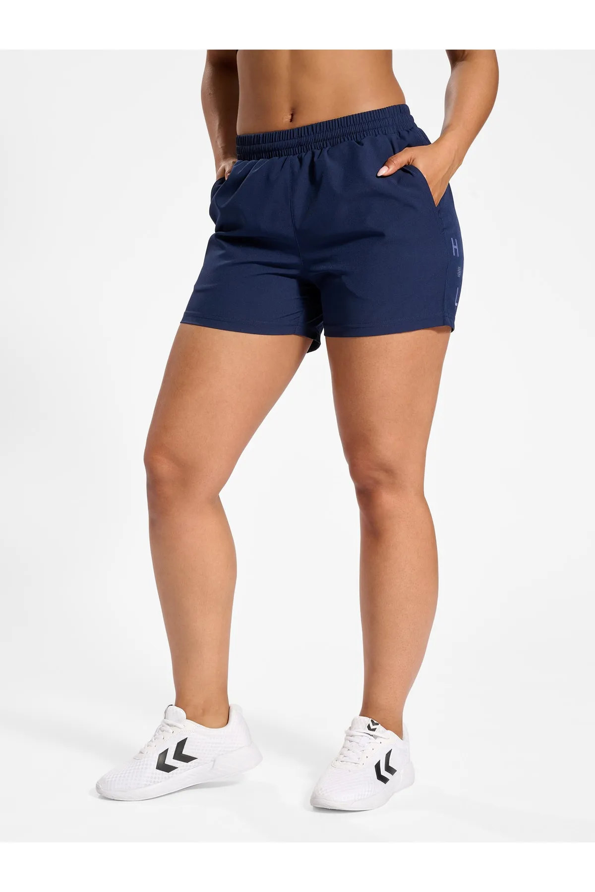 hummel  hmlCOURT WOVEN SHORTS WOMAN