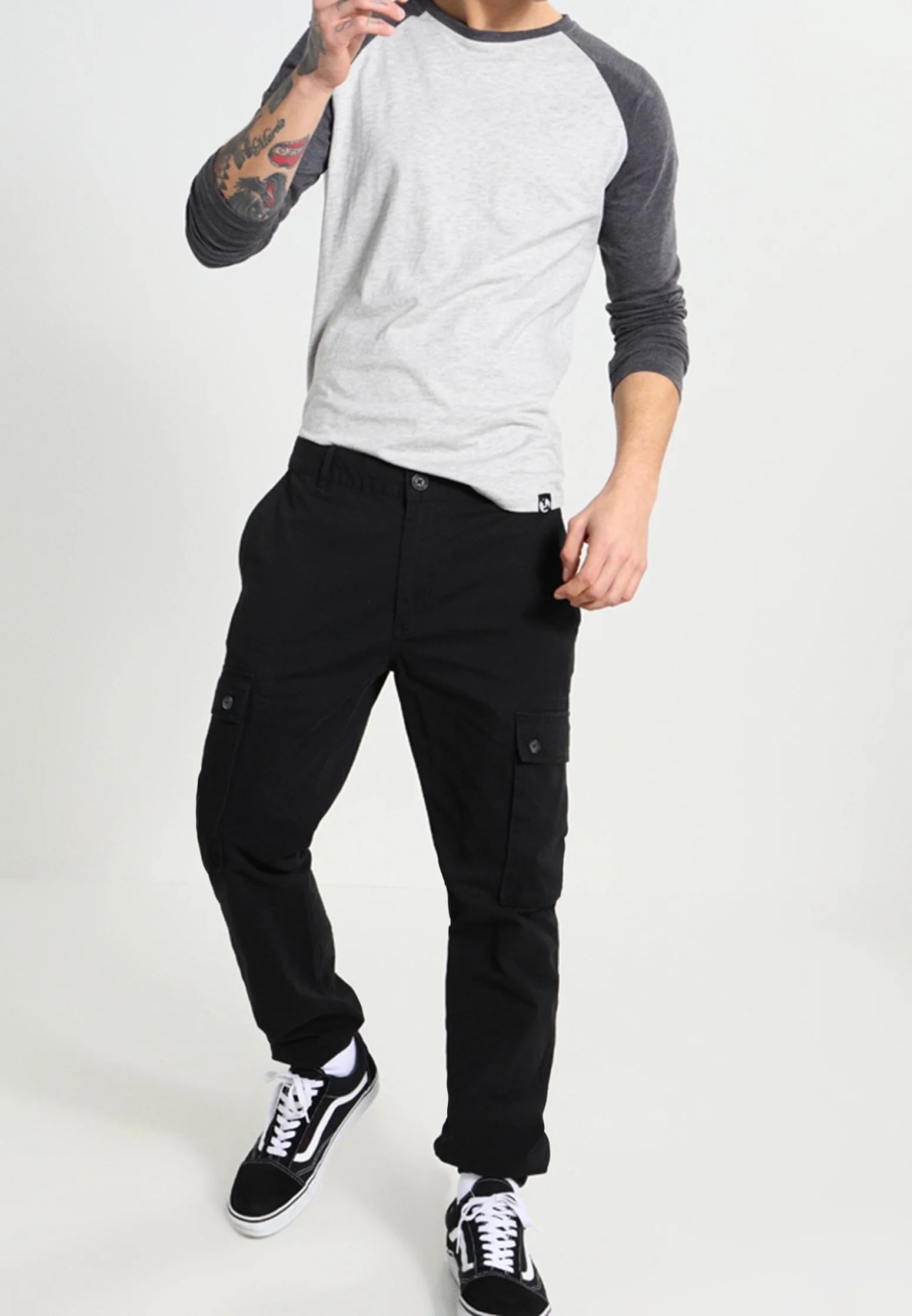 Pantalones cargo Pier One