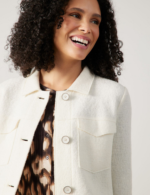 Kastige Blazerjacke in Bouclé-Optik