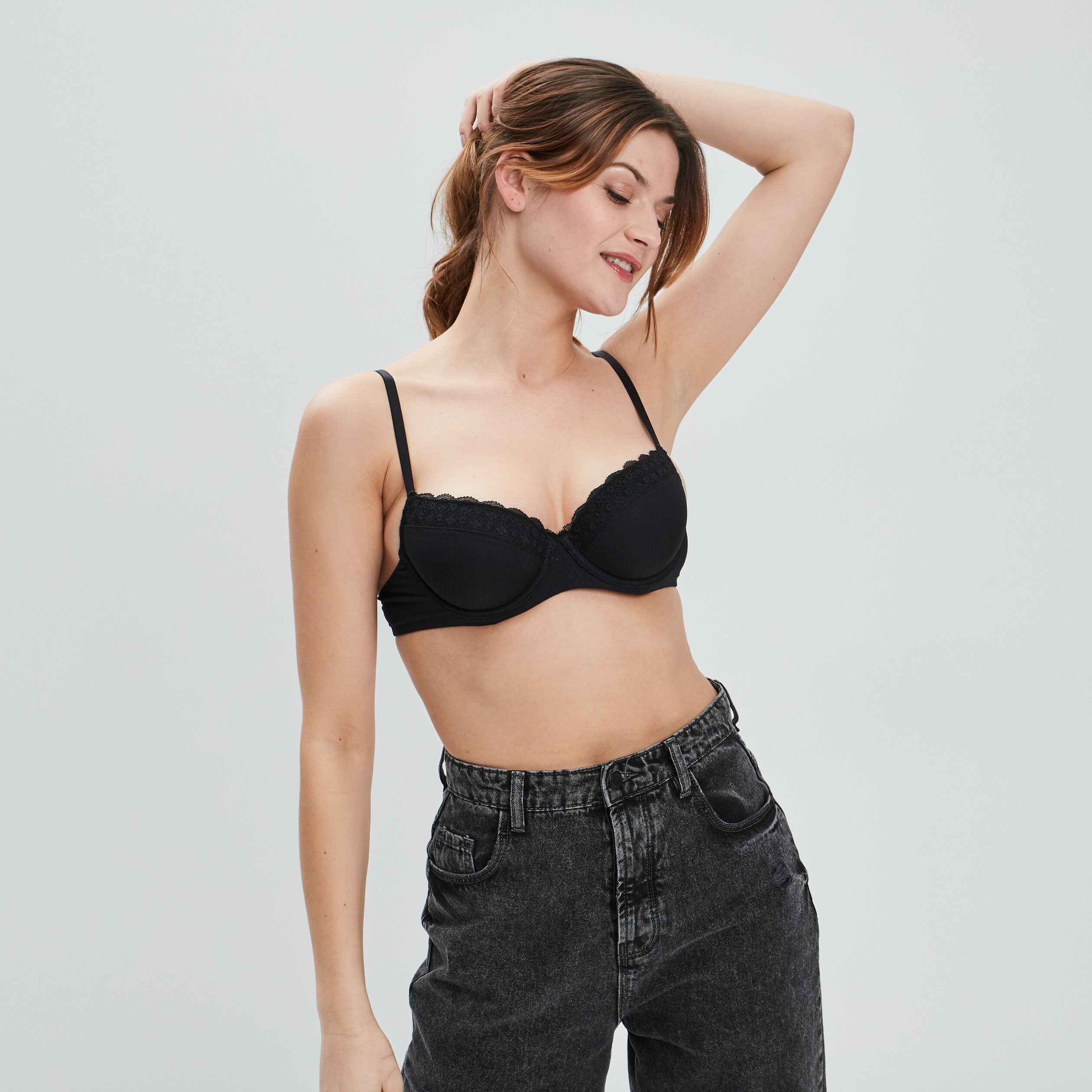 Soutien-gorge corbeille micro dentelle noir femme | La Halle