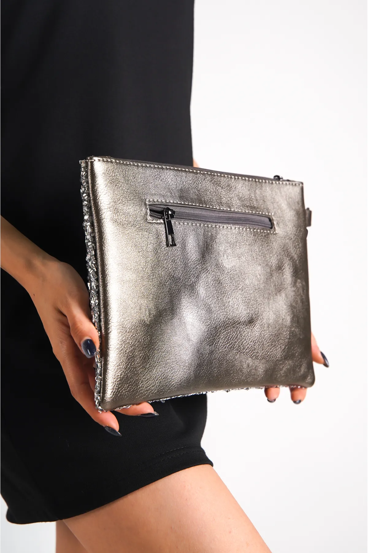Capone Outfitters  Capone Beaded Paris 221 Silberne Damen-Clutch
