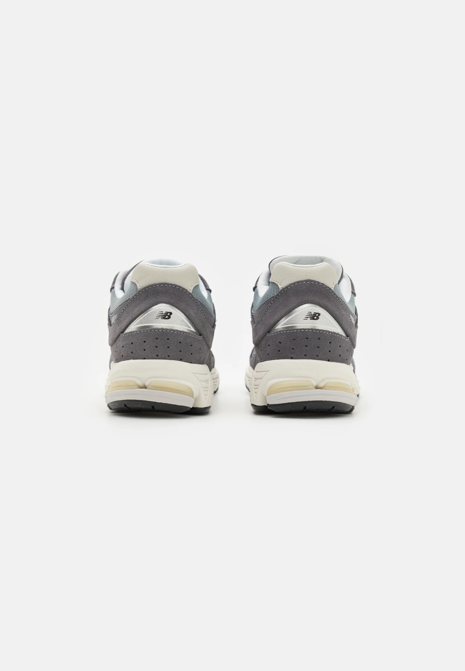 New Balance M2002 UNISEX - Zapatillas bajas