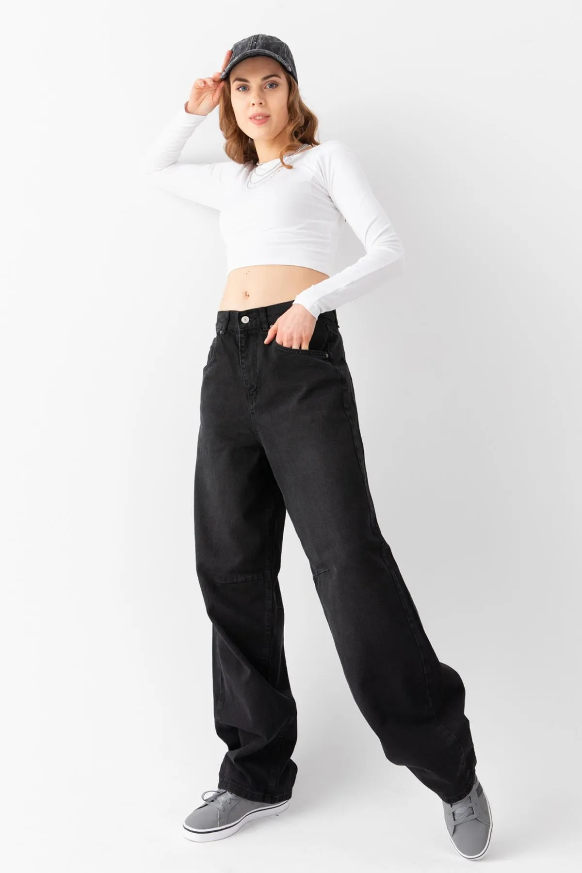 Maule  Schnalle im Detail, lockerer Schnitt, weites Bein, bequeme Baggy-Jeans, lockere Damenhose @milano