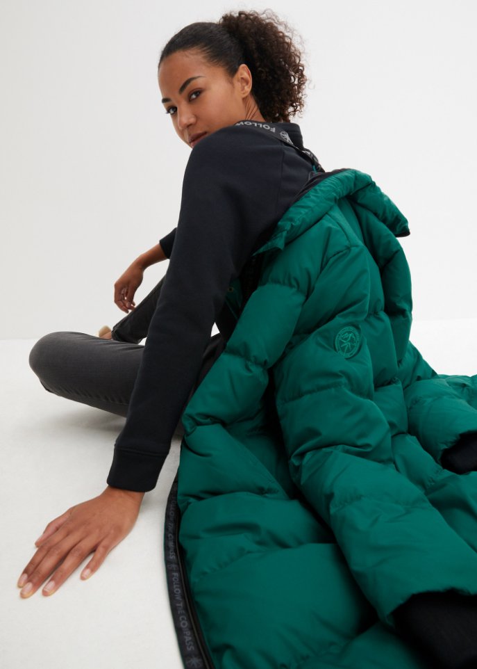 Outdoormantel mit recycelter Daune und isolierender Wärmetechnologie