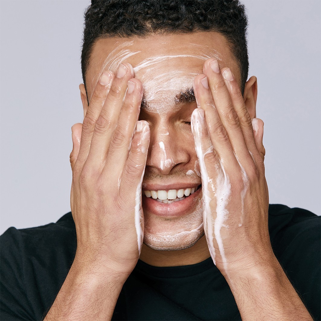 Mario Badescu sejas tīrīšanas līdzeklis pret pinnēm tendētai ādai