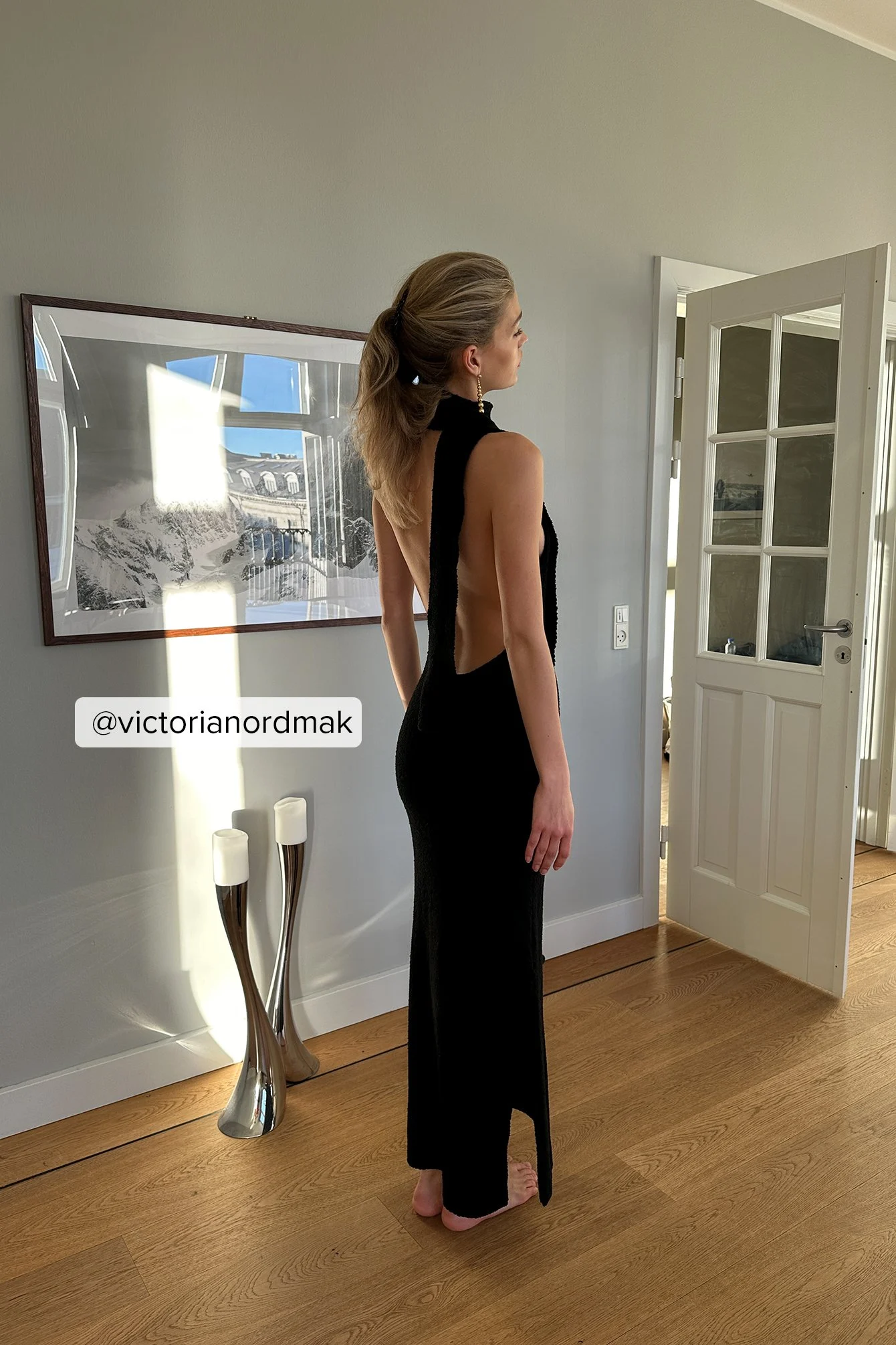 Maxikleid mit Schaldetail