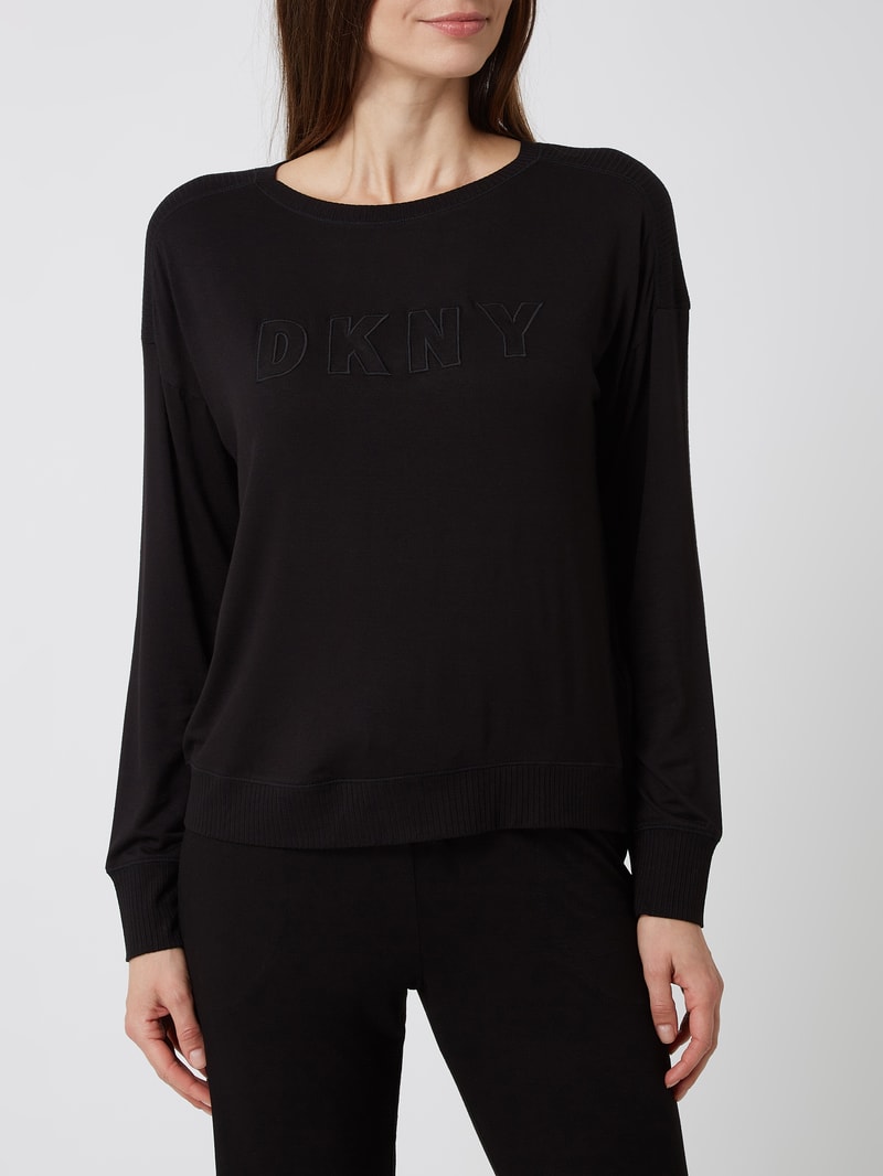 Shirt mit überschnittenen Schultern in schwarz