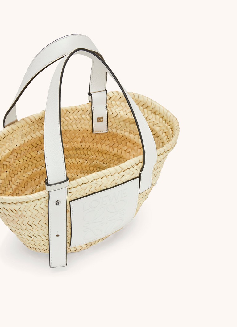 LOEWE Basket -pieni olkalaukku vasikannahkaisilla yksityiskohdilla