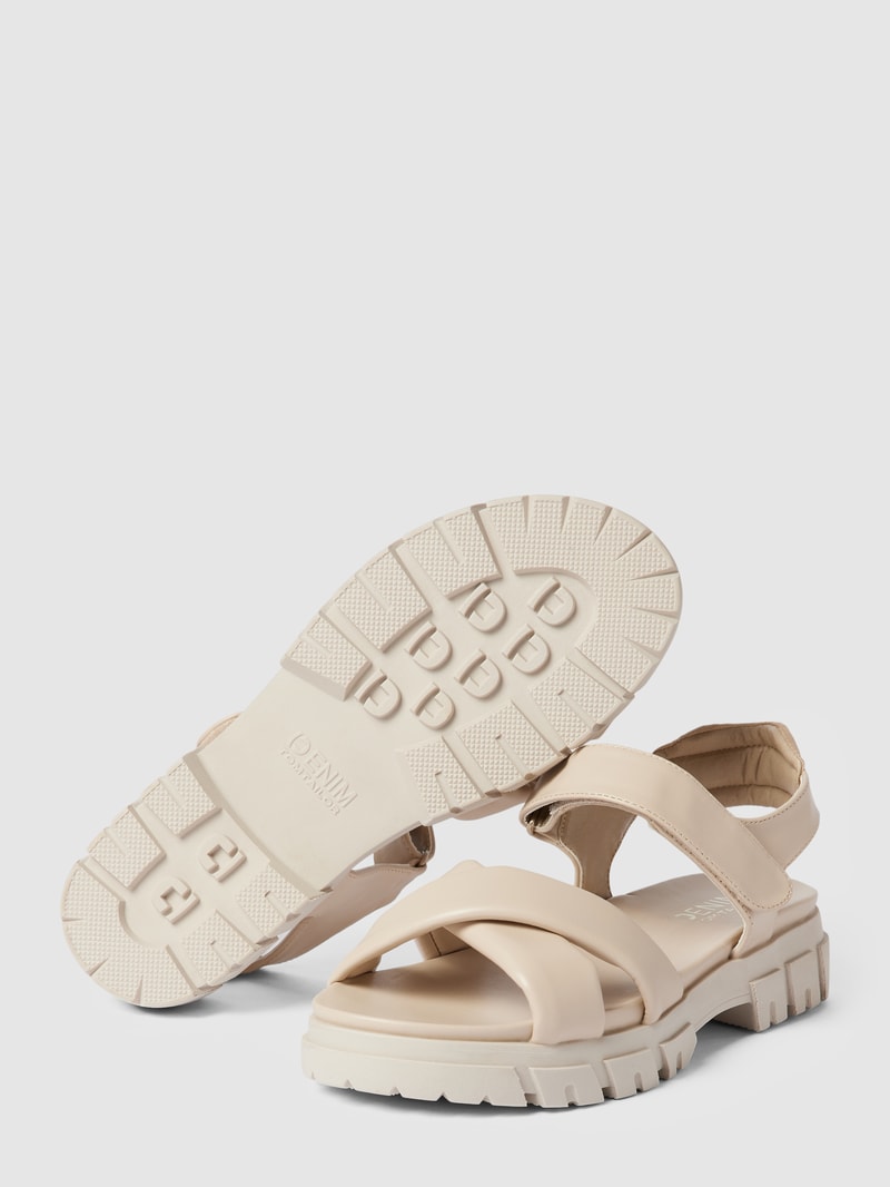 Sandalen mit Klettverschluss in beige
