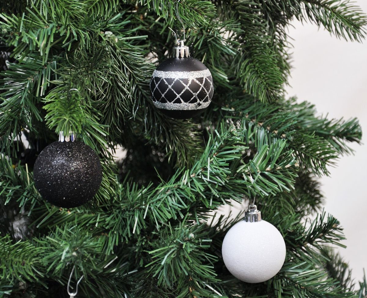 JACK Christbaumschmuck JACK 64x Kunststoff Christbaumkugeln Ø6cm + Spitze 28cm inkl Aufhänger, Kugeln: Schwarz-Weiß, Spitze: Weiß