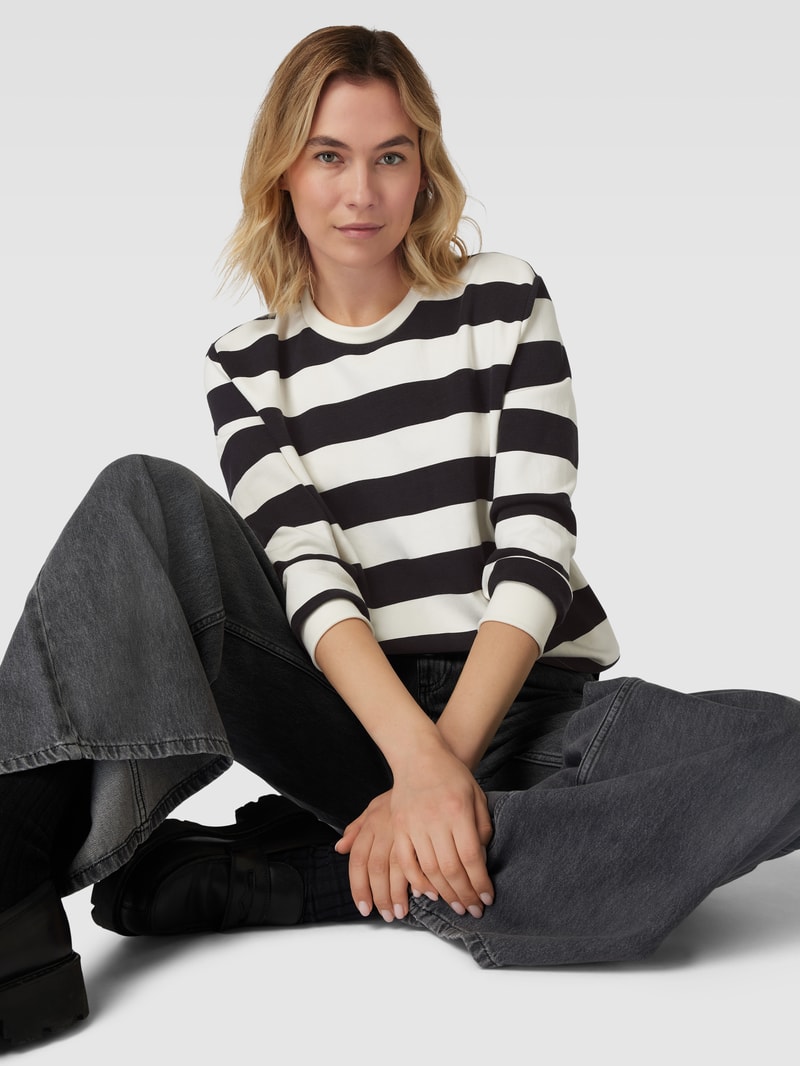 Pullover mit Streifenmuster in schwarz