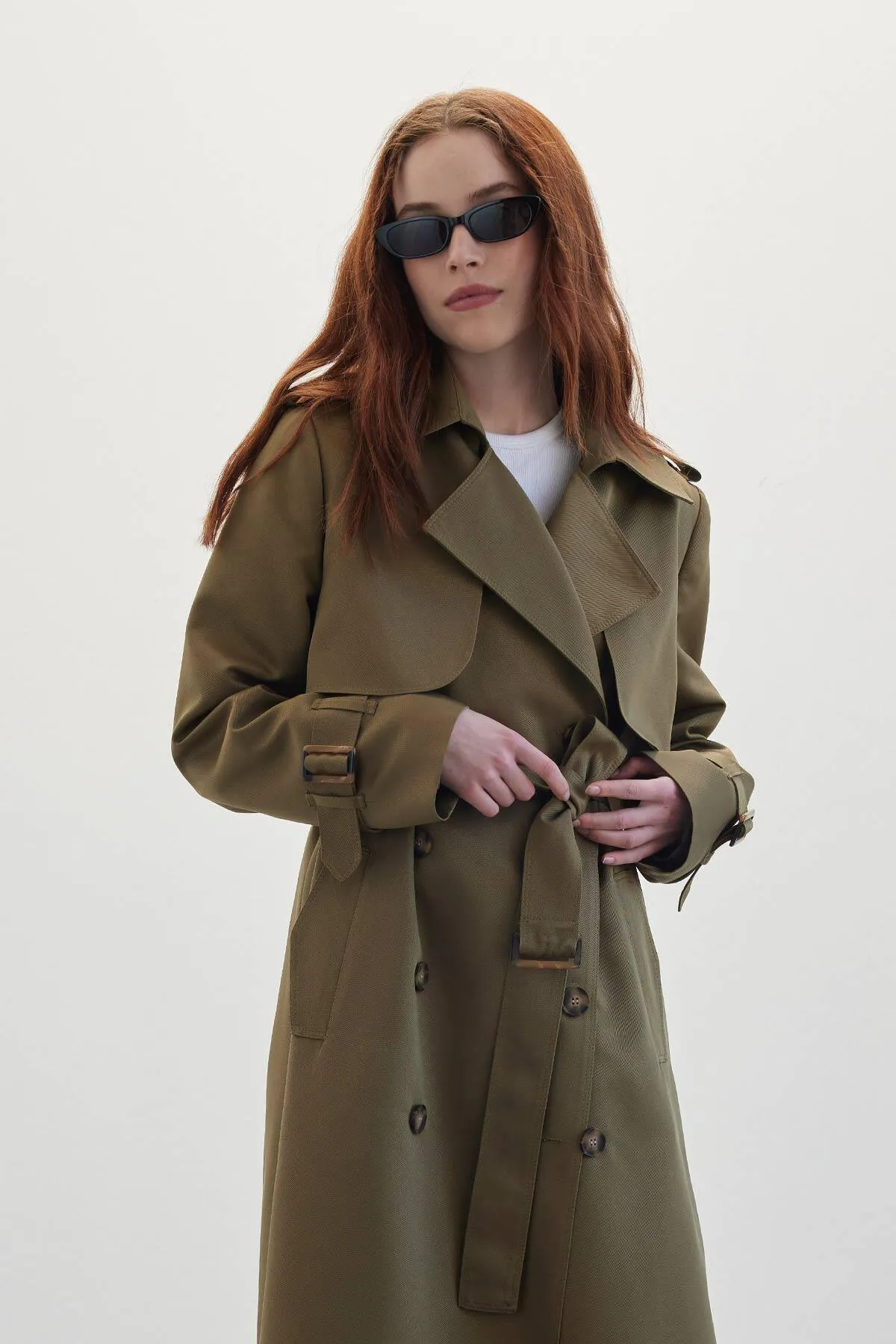 Manuka  Zweireihiger klassischer Trenchcoat in Khaki