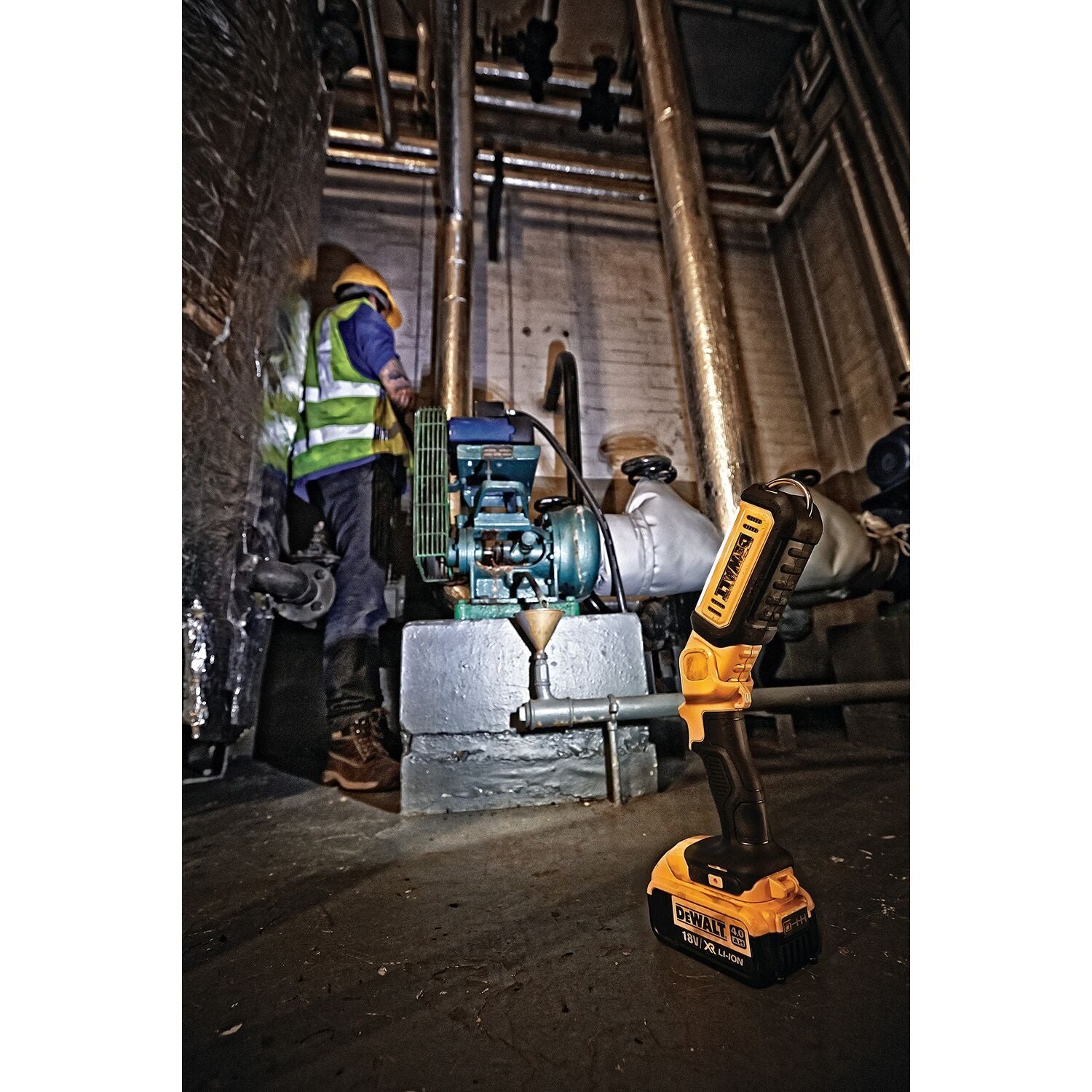 Lampă de inspecție LED pentru baterii DeWalt DCL050-XJ, 18 V, Li-ion, fără baterii și încărcător