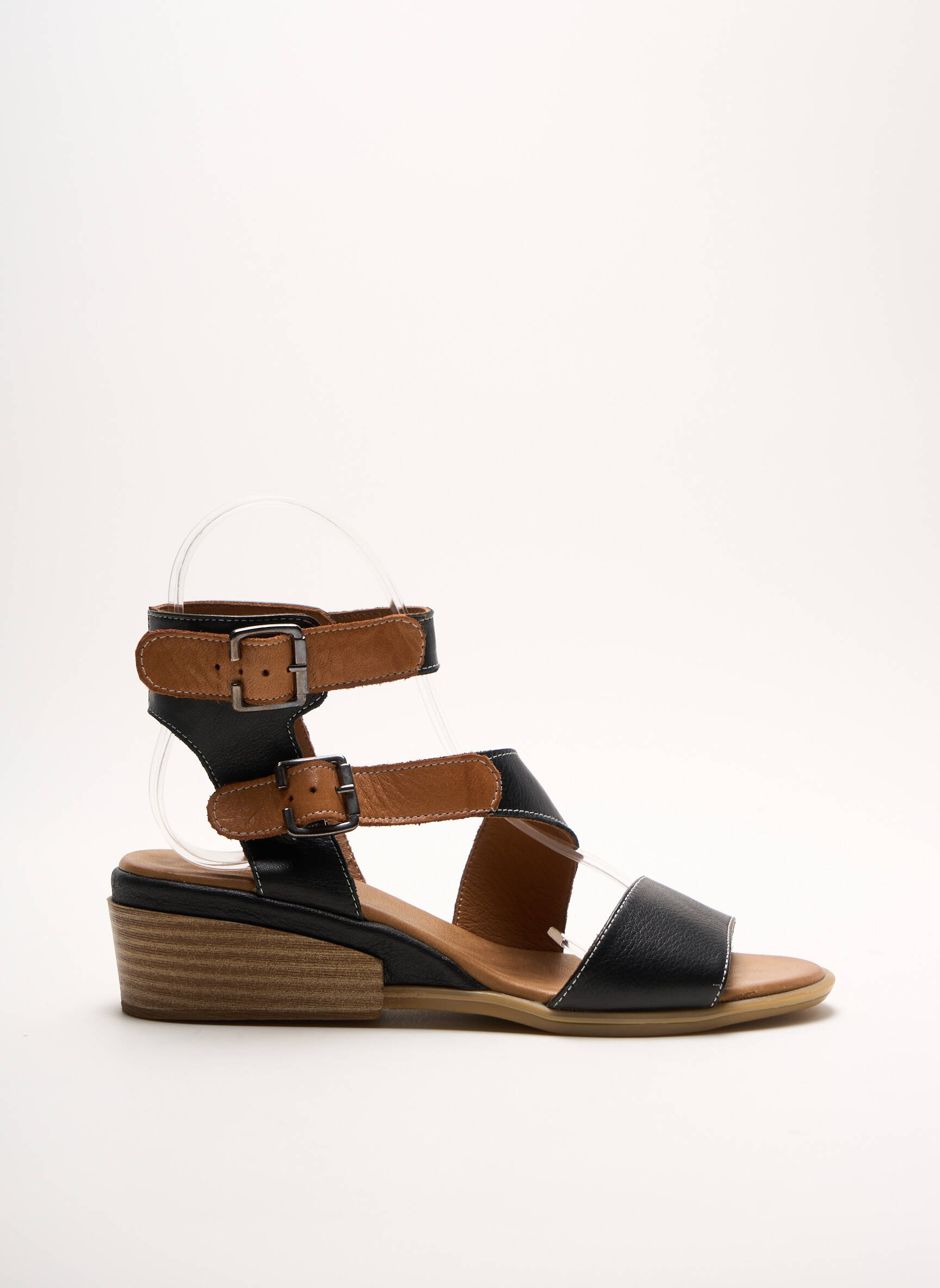 Metamorf Ose Sandales Nu Pieds Femme couleur noir