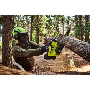 Ryobi 5133006619 Akku-Heckenschere MAX POWER 36V 60 cm 4,0 Ah Akku und Ladegerät im Lieferumfang