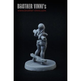 Gipsy prisoner (28 mm)