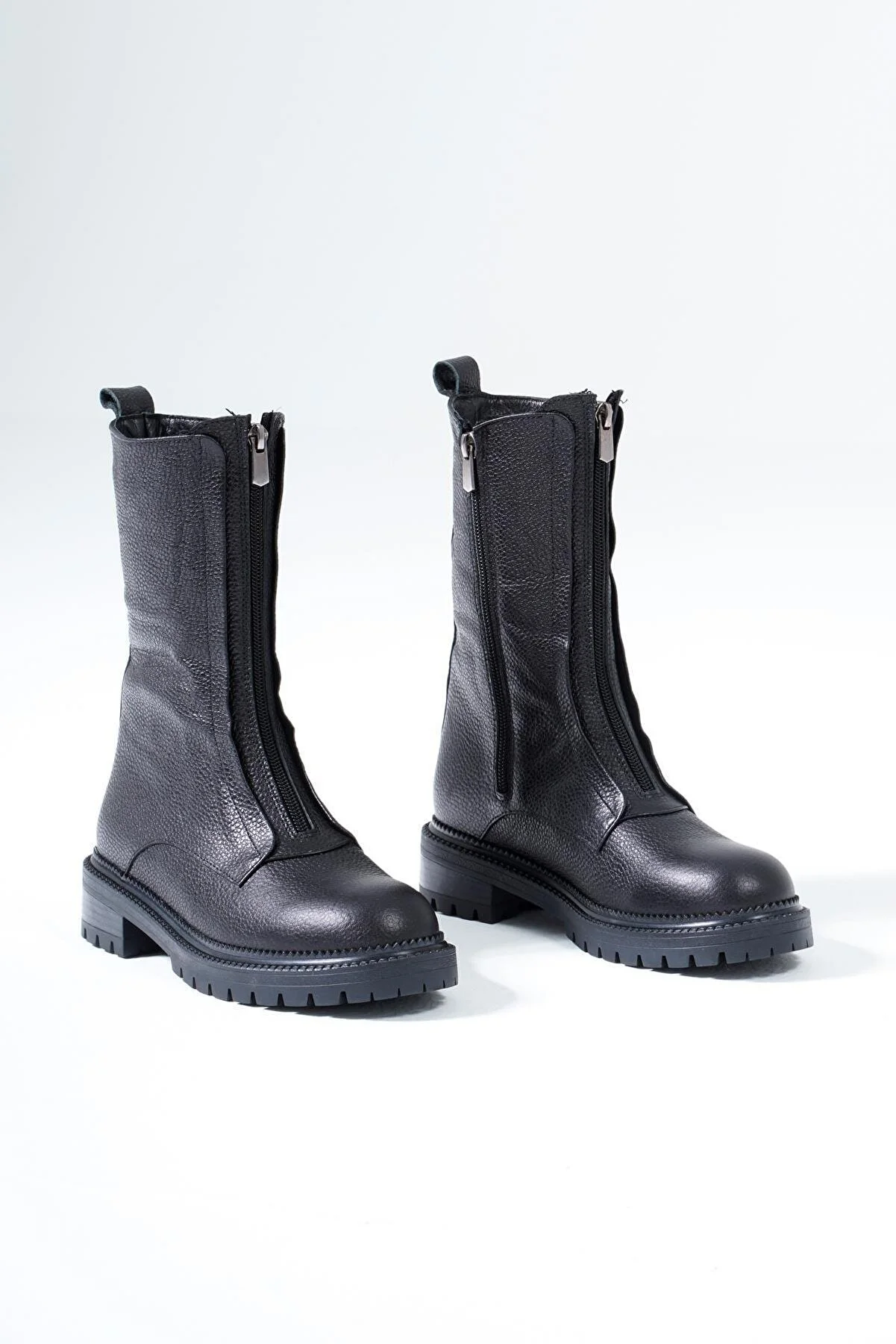 CZ London  Damenstiefel aus echtem Leder mit Reißverschluss vorne und gezackter Sohle für den Winter