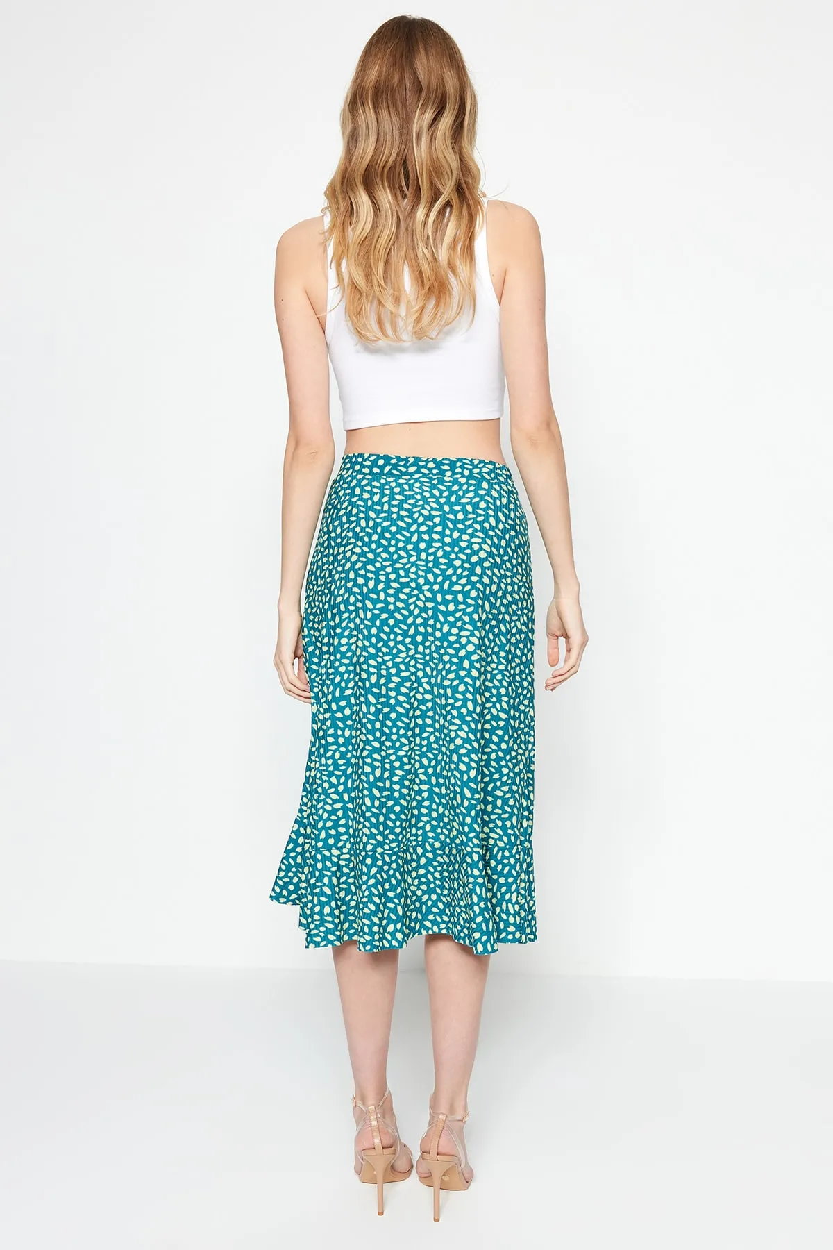 Trendyol Collection  Grün bedruckter High Waist Midi Stretch Strickrock mit Raffung und Volant TWOSS21ET0029