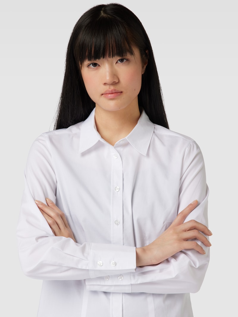 Bluse mit Hemdblusenkragen in weiß