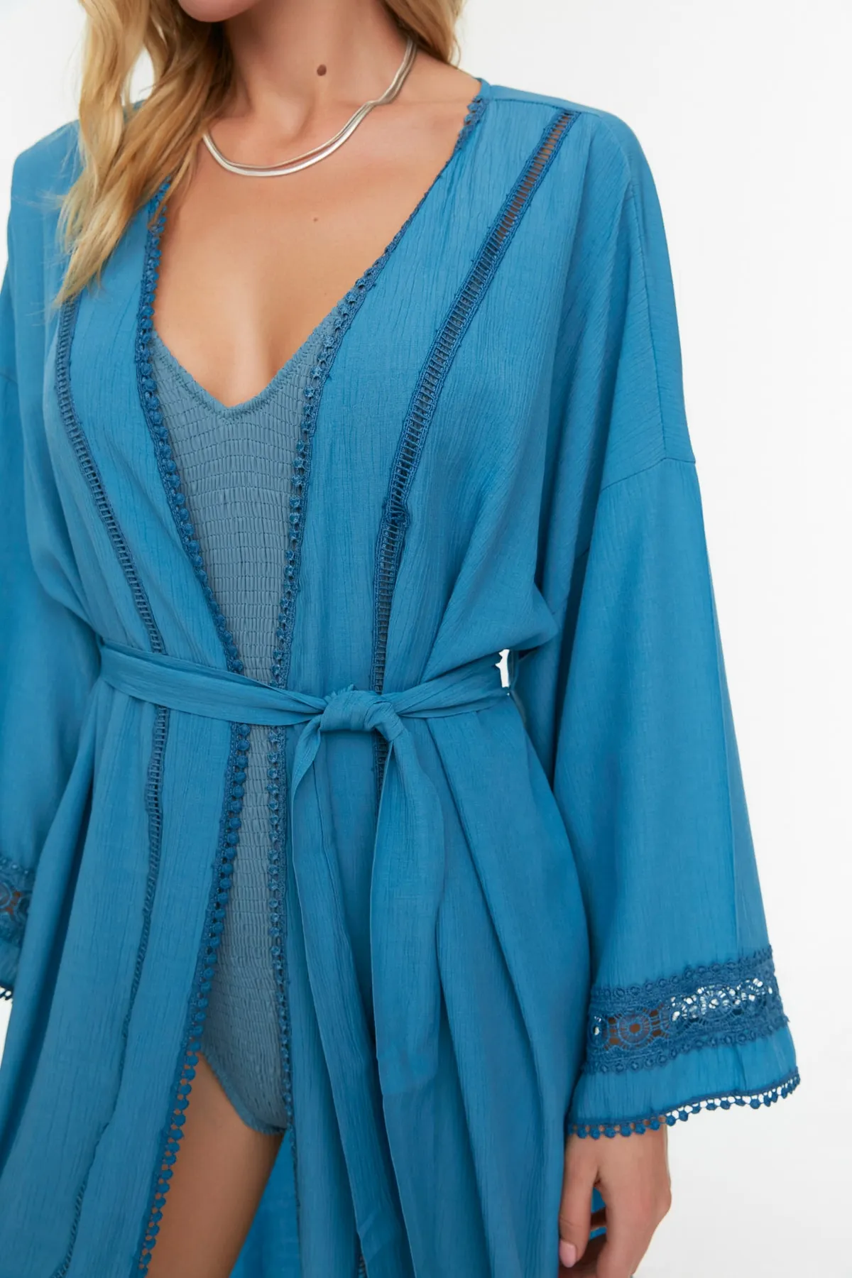 Trendyol Collection  Türkisfarbenes Midi-Webband mit Gürtel, Accessoires aus 100 % Baumwolle, Kimono und Kaftan TBESS21KM0008
