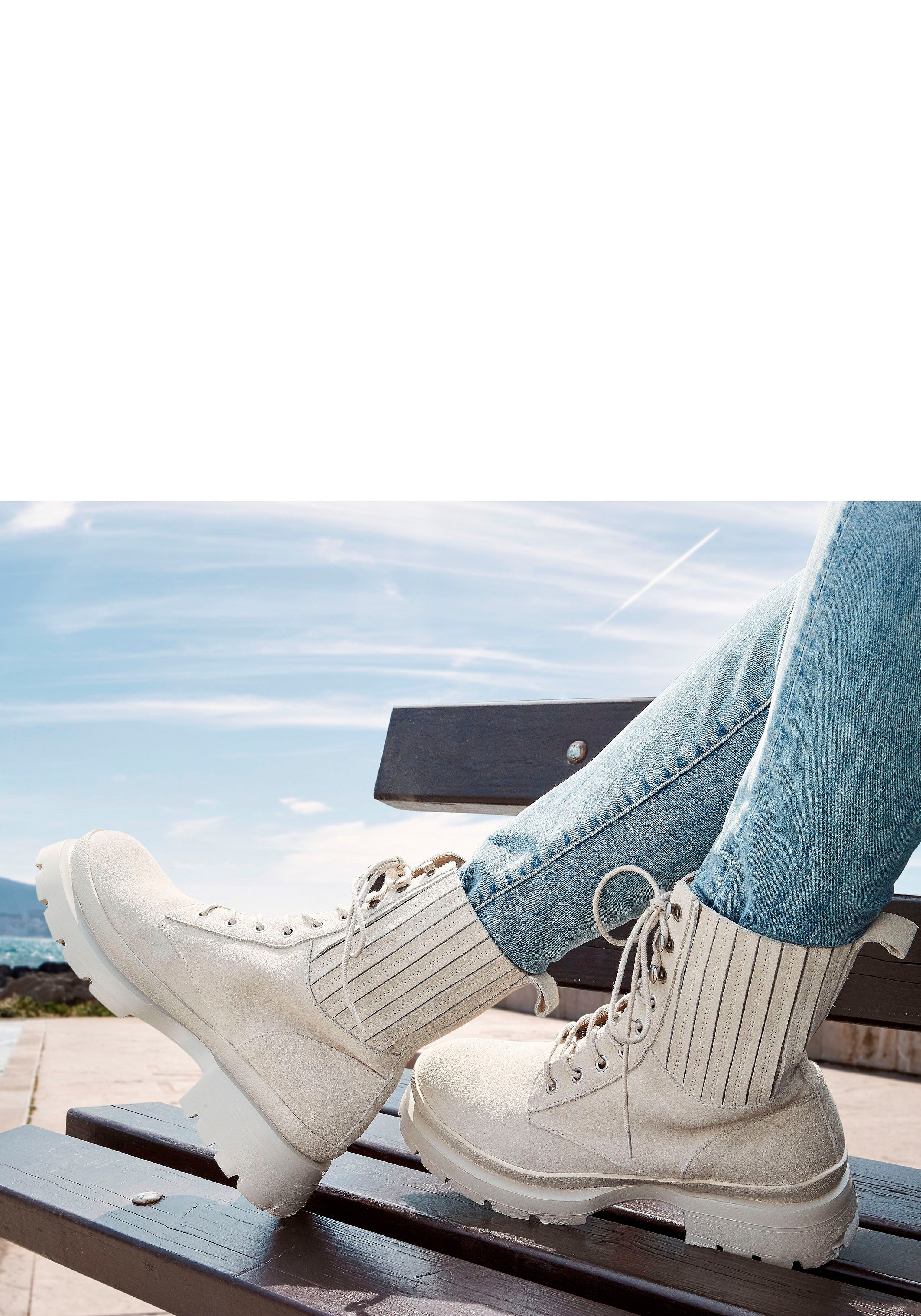 LASCANA Stiefelette, Ankle Boots zum Schnüren aus Leder