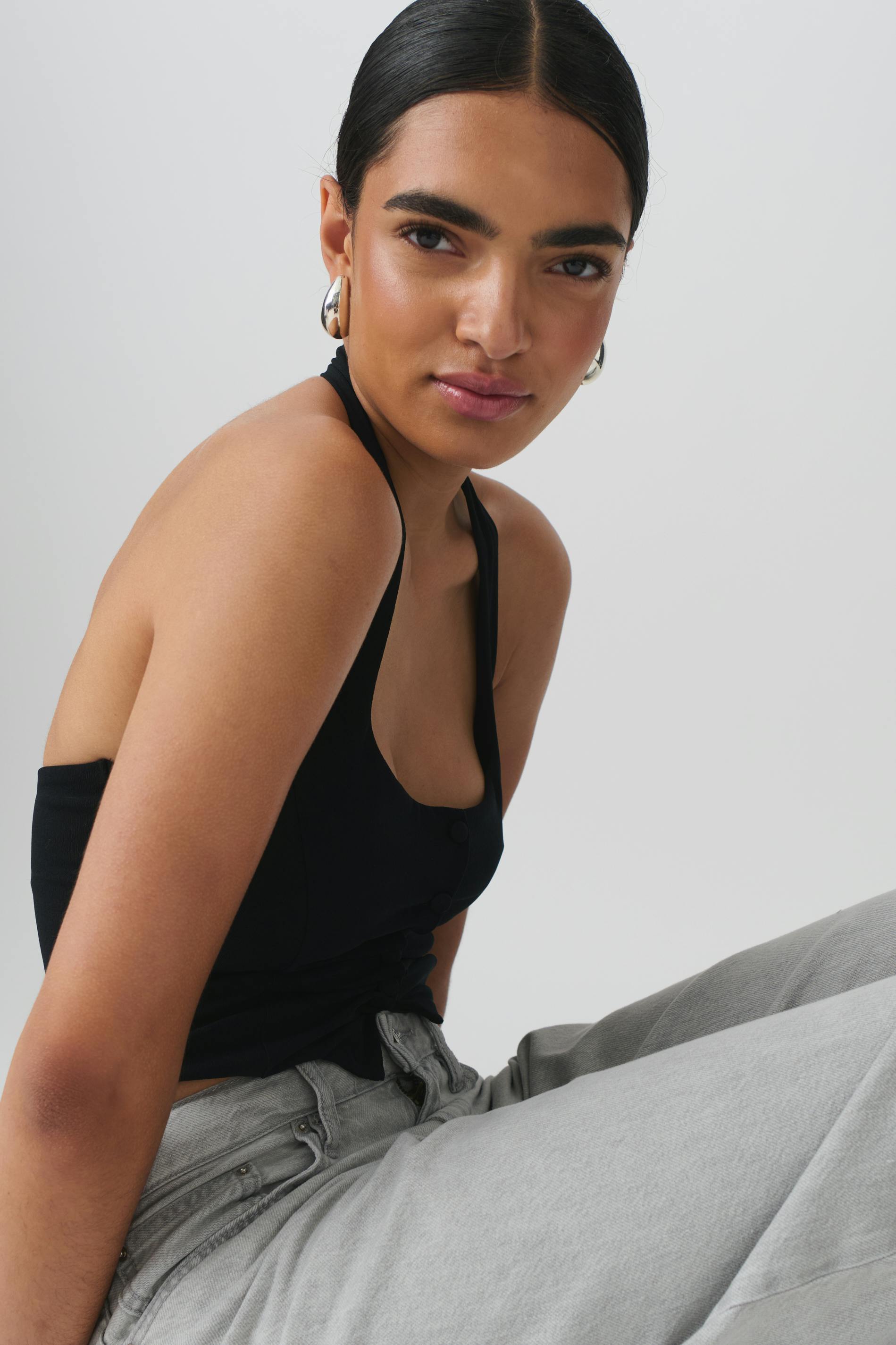 Halterneck vest