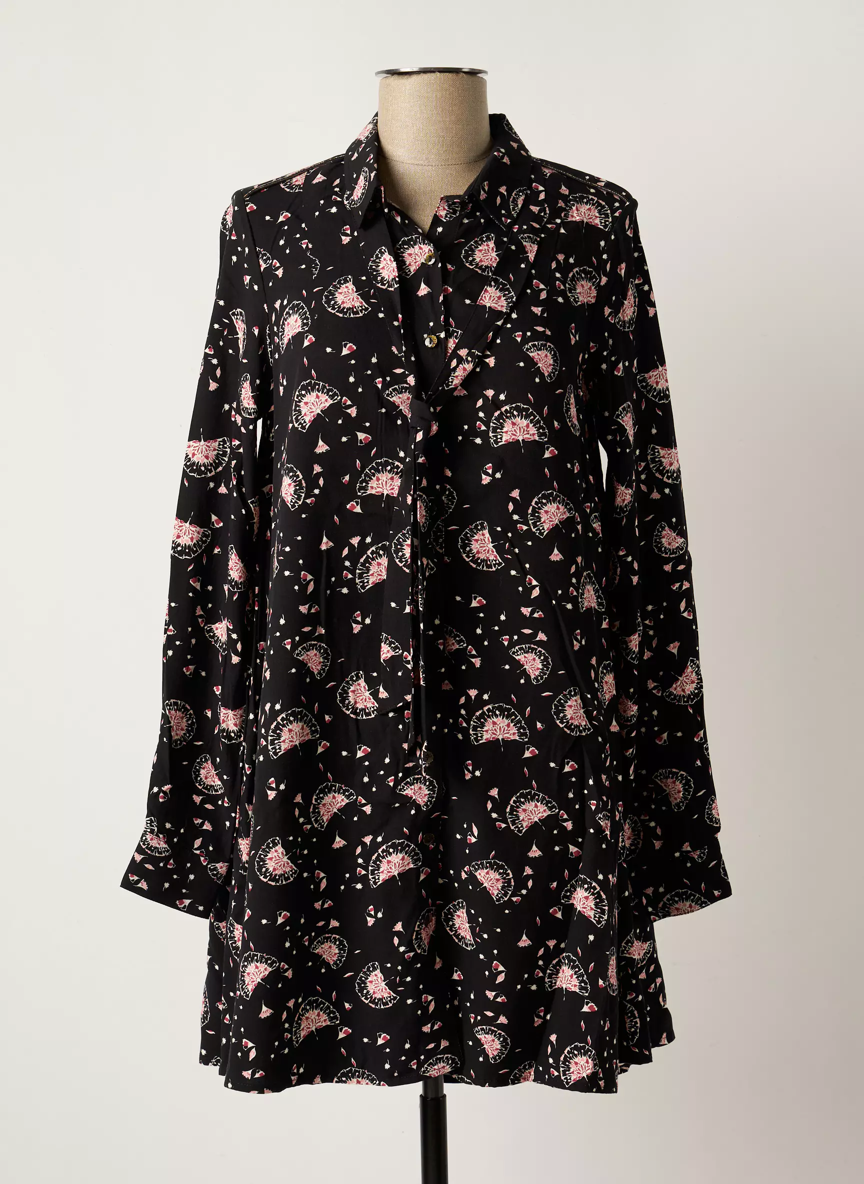Lola Espeleta Robes Courtes Femme couleur noir
