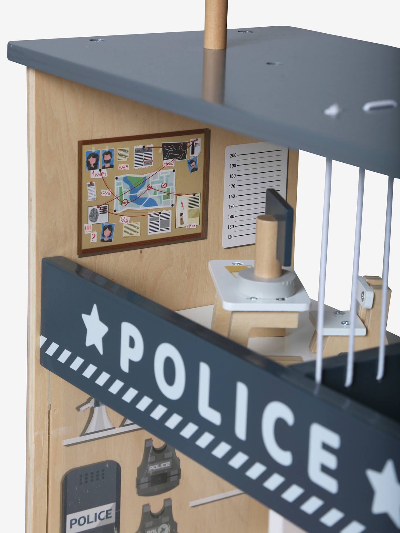 Centre de secours poste de police + poste de pompiers en bois FSC® blanc