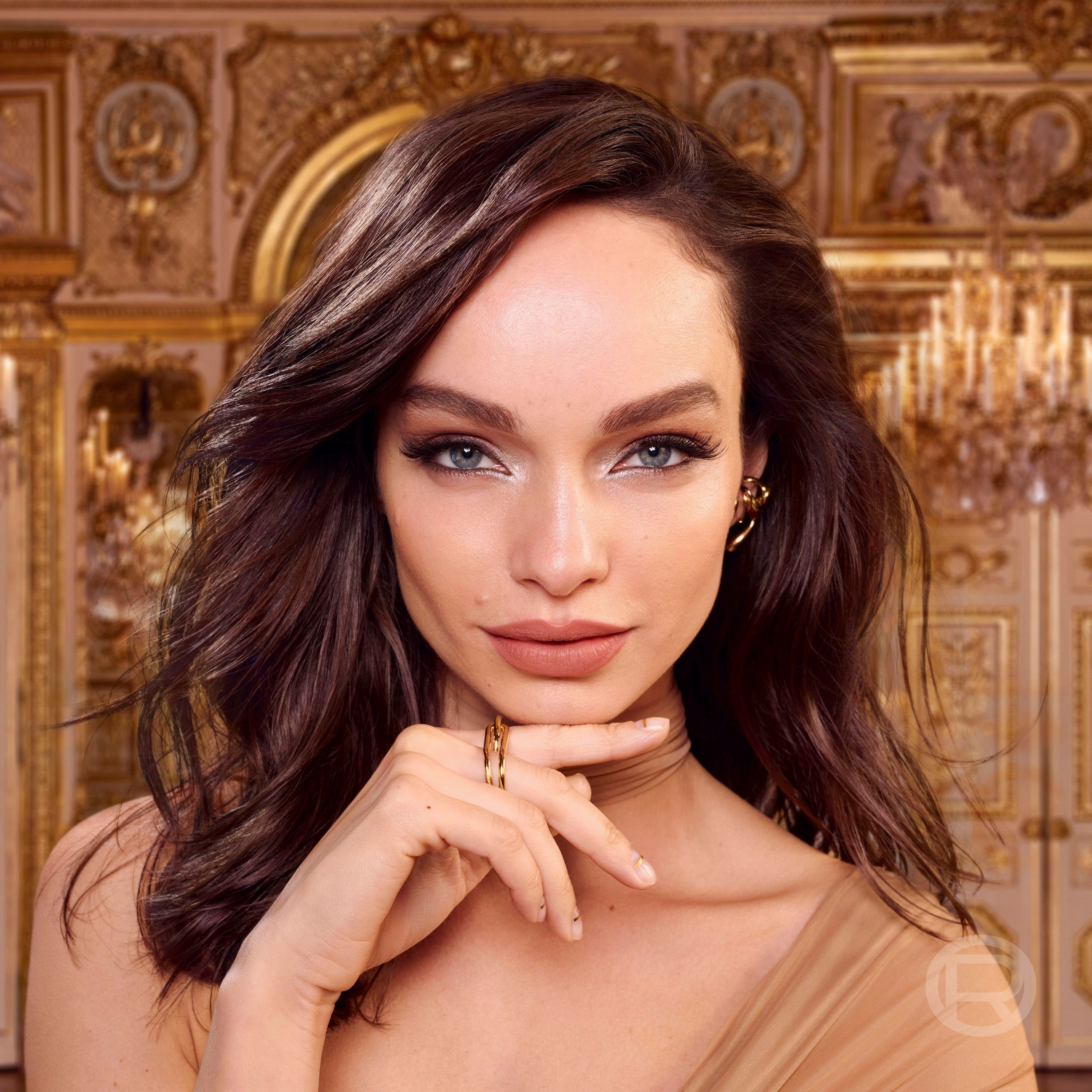 L'ORÉAL PARIS Lippenstift Color Riche Intense Volume Matte, mit Hyaluron