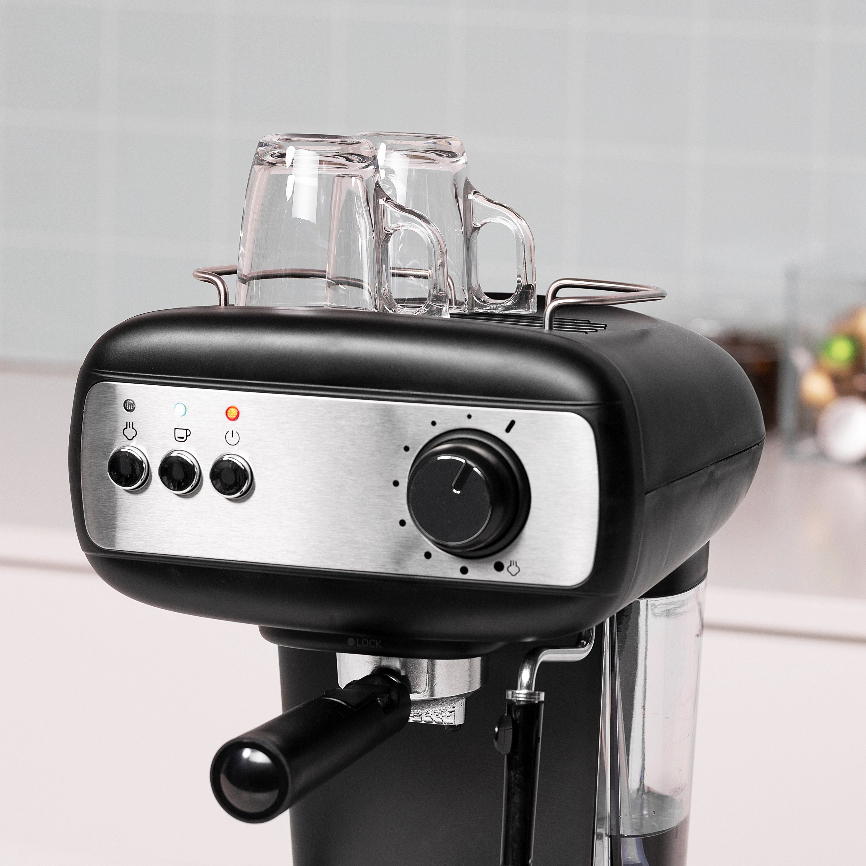 Tristar Espressomaschine CM-2276-DE, mit Tassenwärmer und Milchschaum-Düse, 20-bar