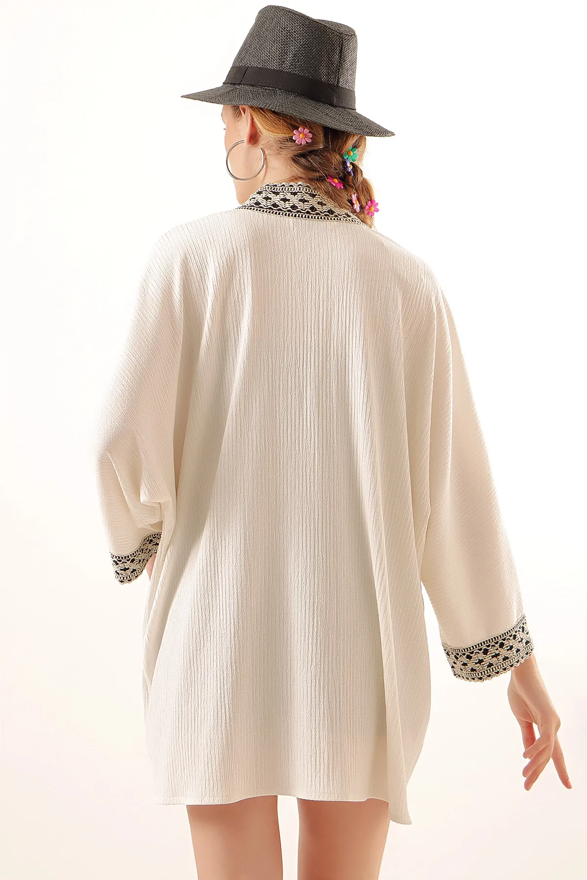 Bigdart  5866 Bestickter Strickkimono – Weiß
