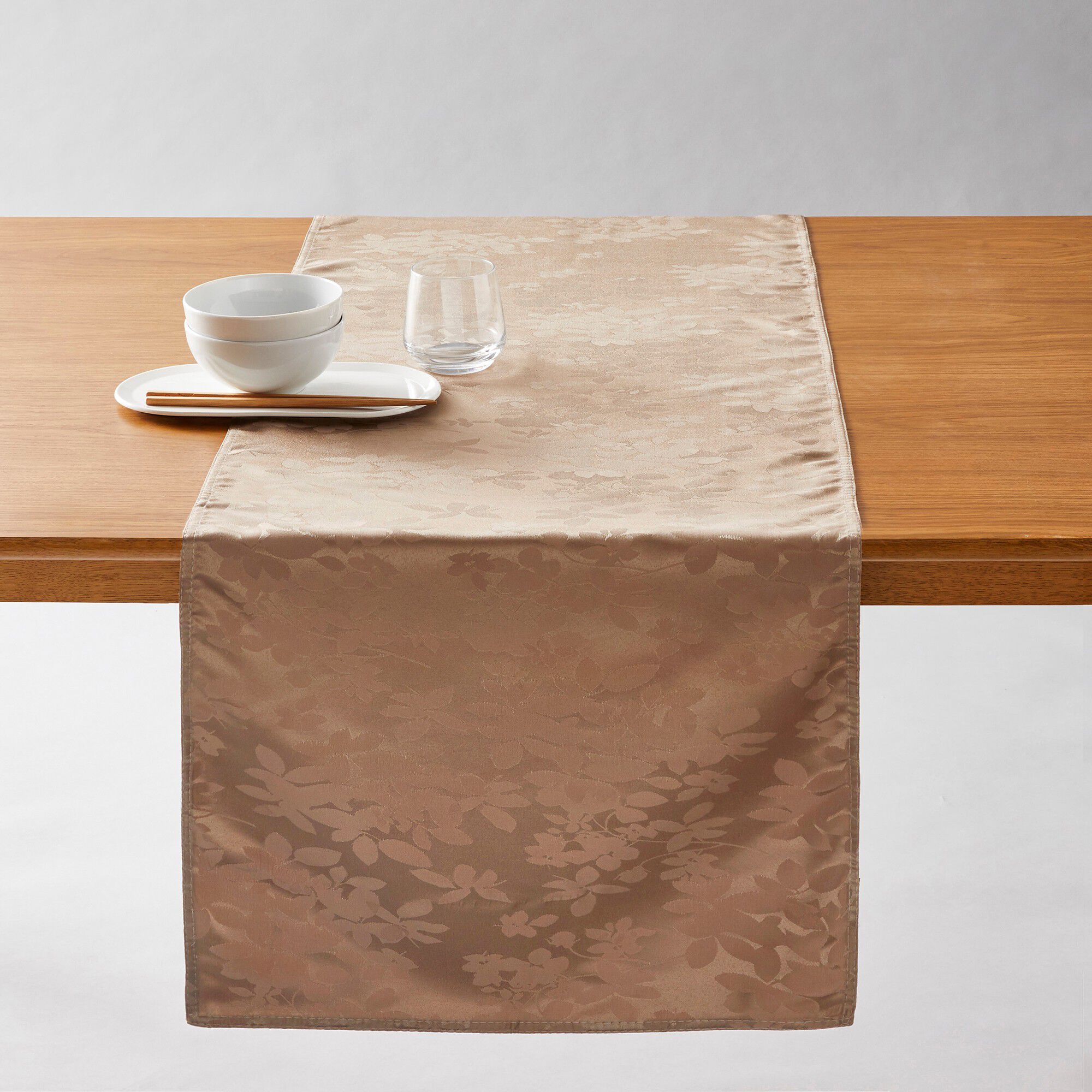 Nappe damassée feuillages Colombine