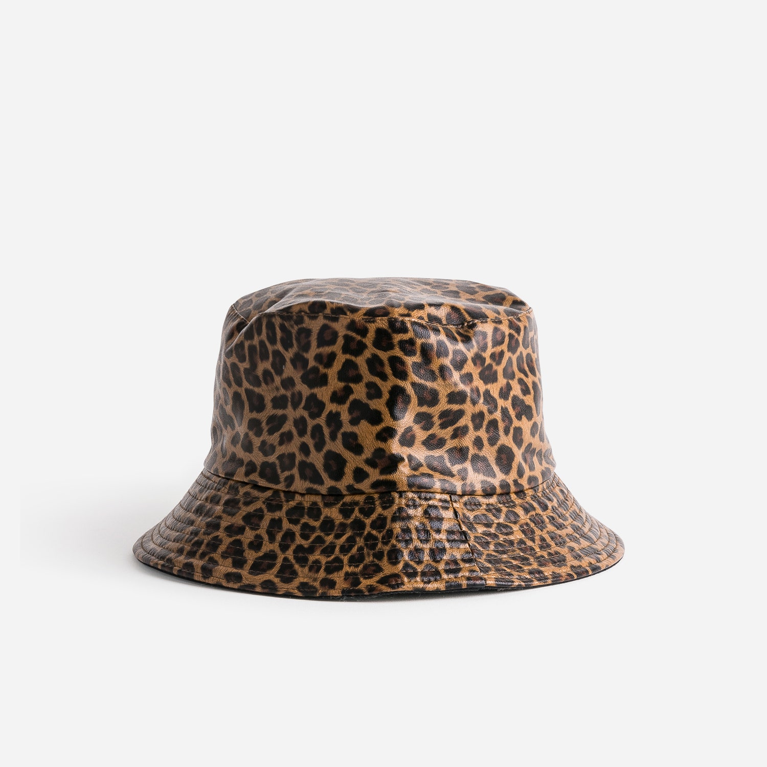 Bob réversible motif léopard et noir