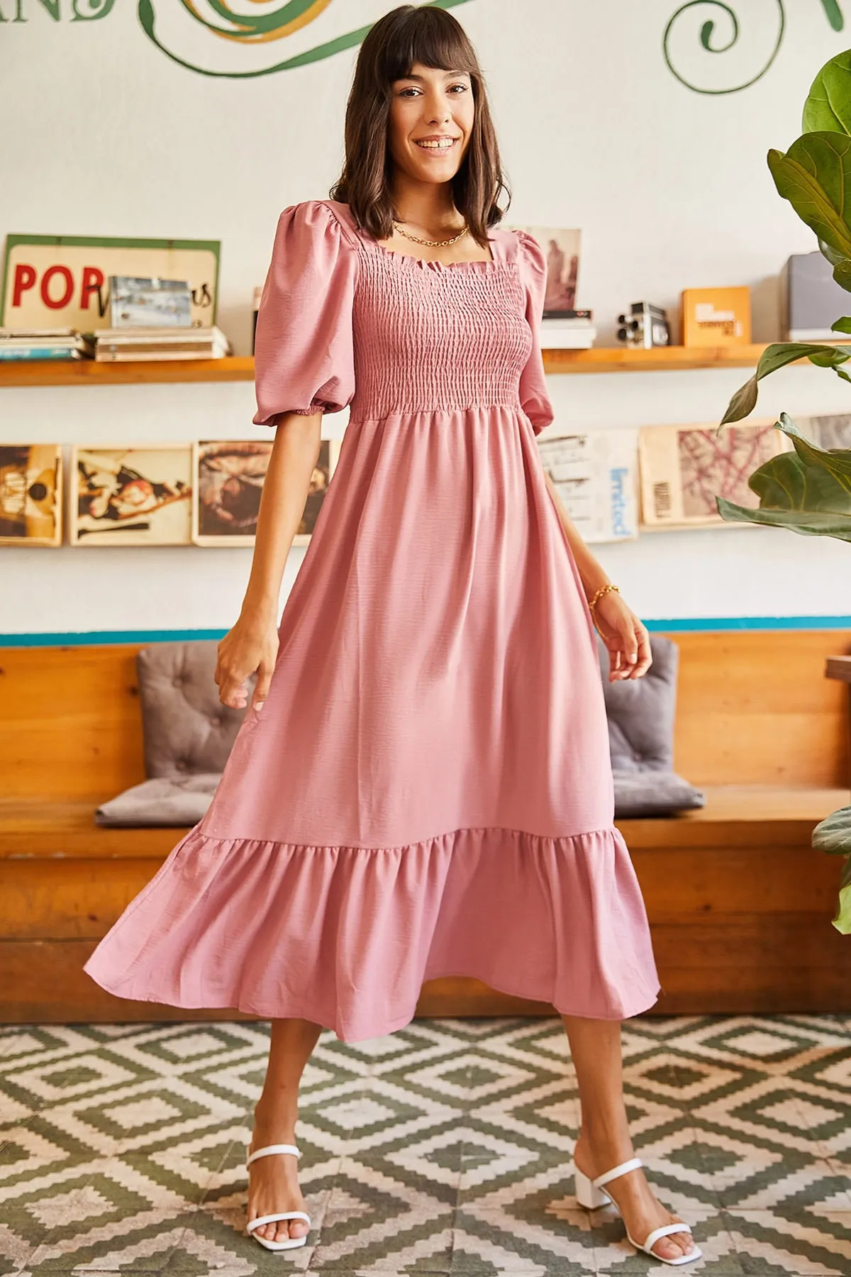 Olalook  Damen-Puderoberteil mit Gimped-Kragen und Bodrum-Kleid ELB-19001557