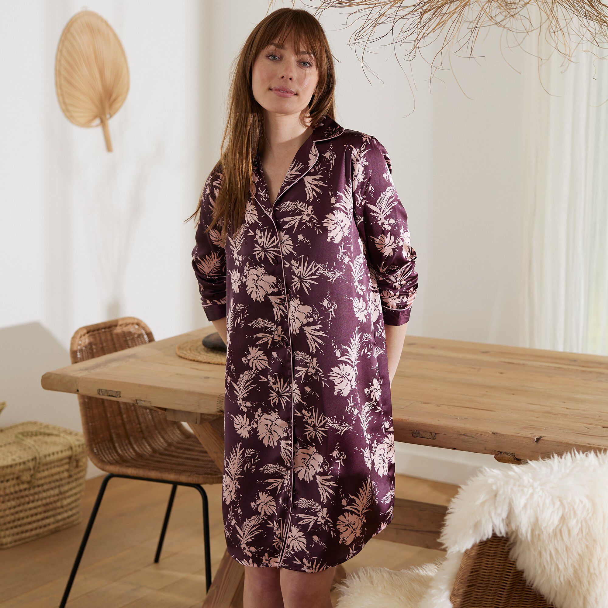 Chemise de nuit forme liquette en satin imprimé