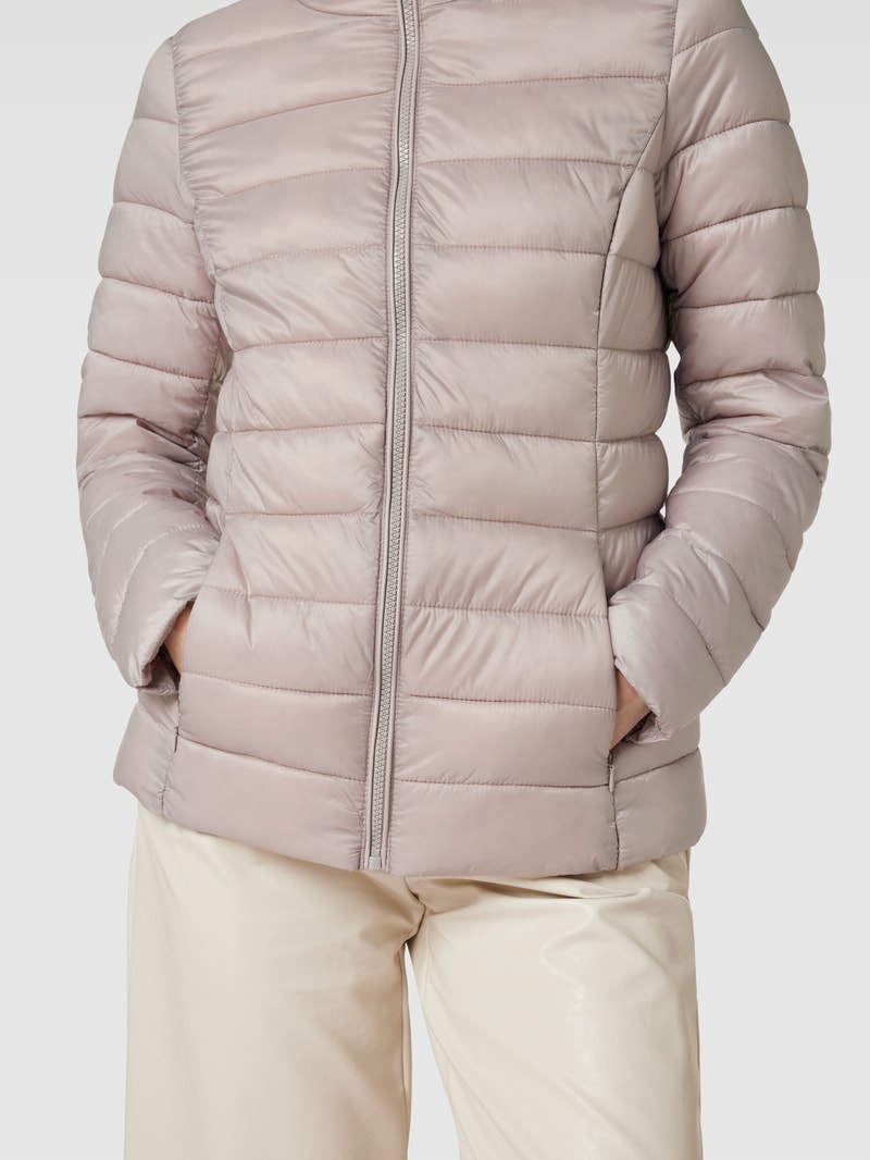 Steppjacke mit Kapuze in stein