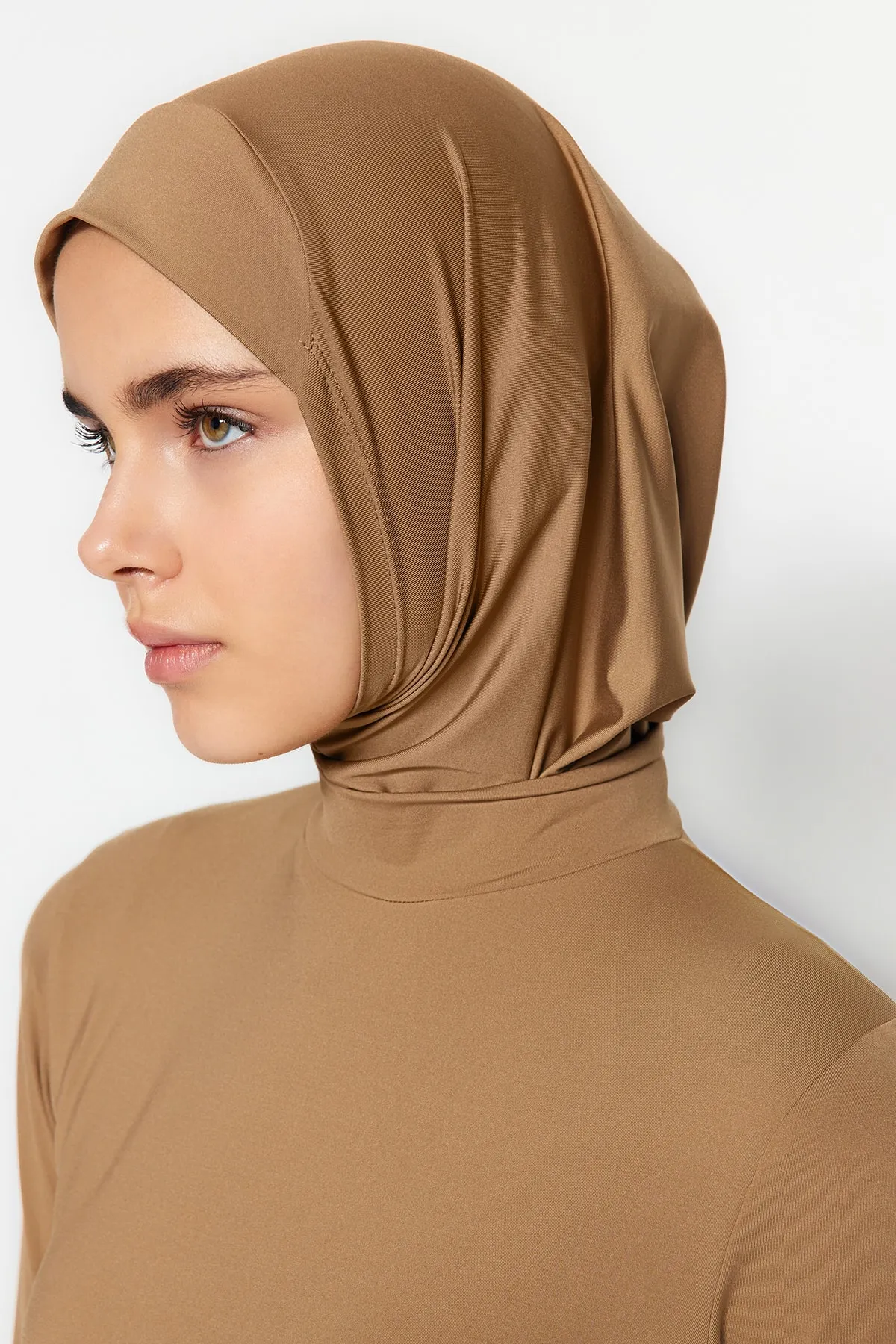 Trendyol Modest  4-teiliges Badeanzug-Set aus gestricktem Lycra mit Nerzgürtel und Gürtel TCTSS23CF00039