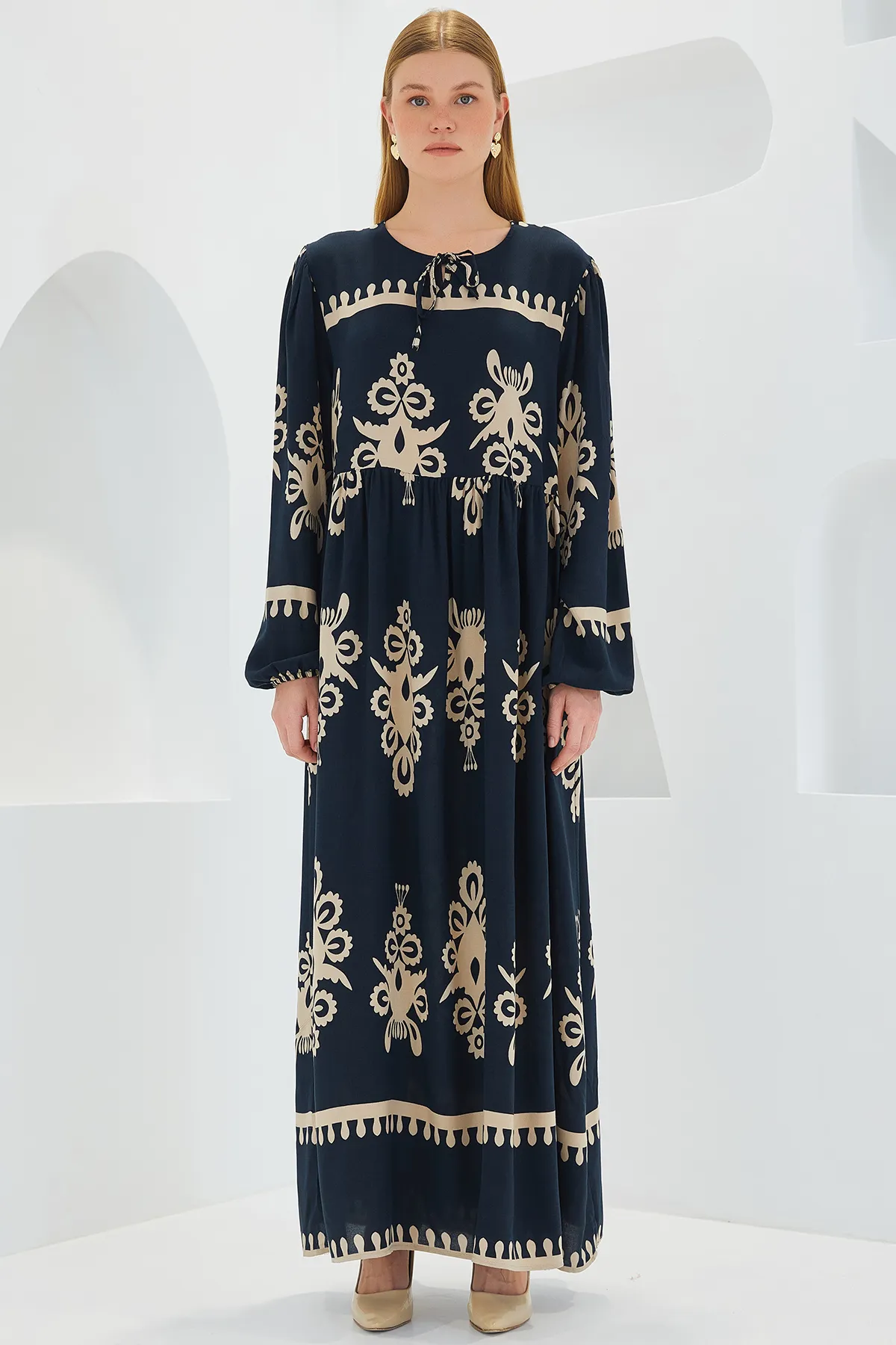Bigdart  Langes, gemustertes Viskosekleid für Damen in Schwarz und Creme 1947