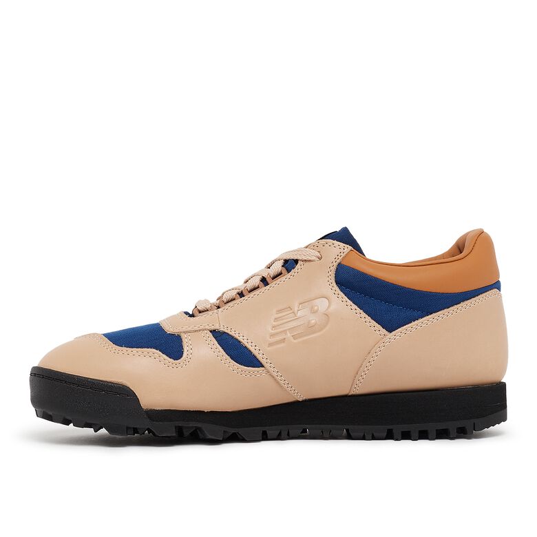 New Balance Rainier Low beige